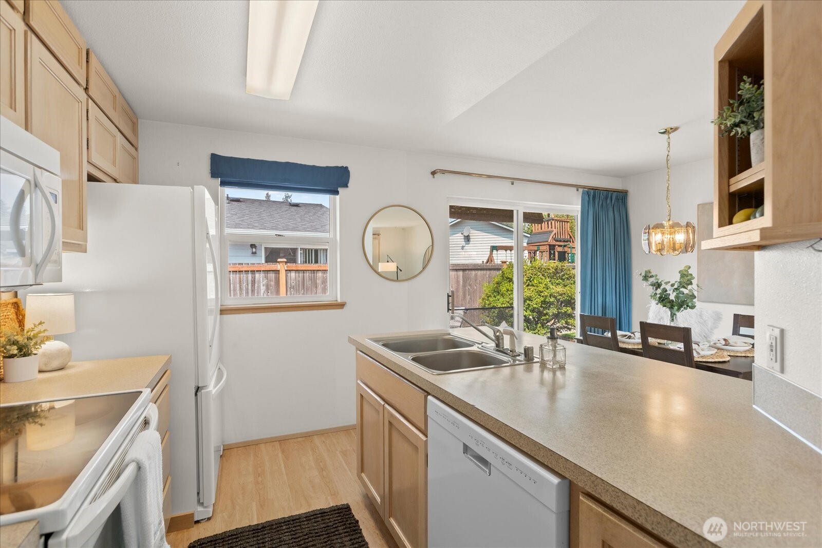 9718 52nd Drive NE