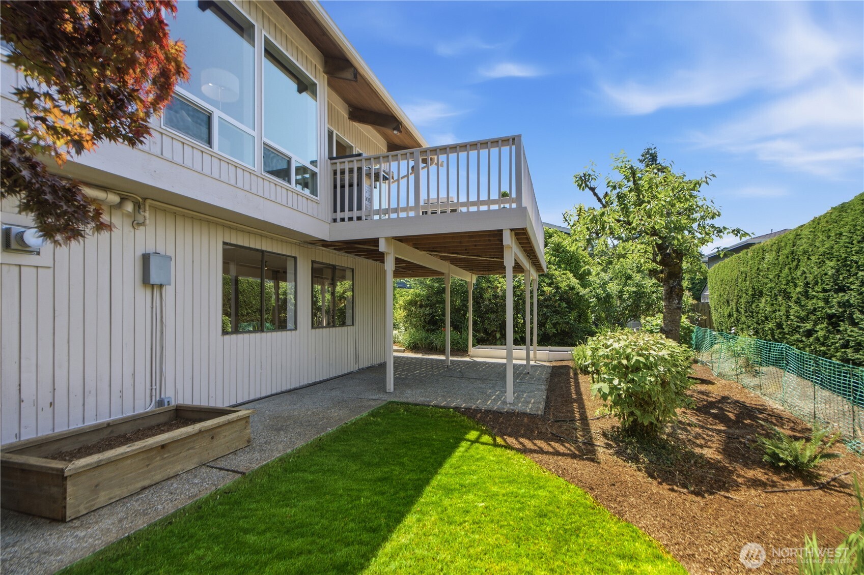 6225 106th Avenue NE