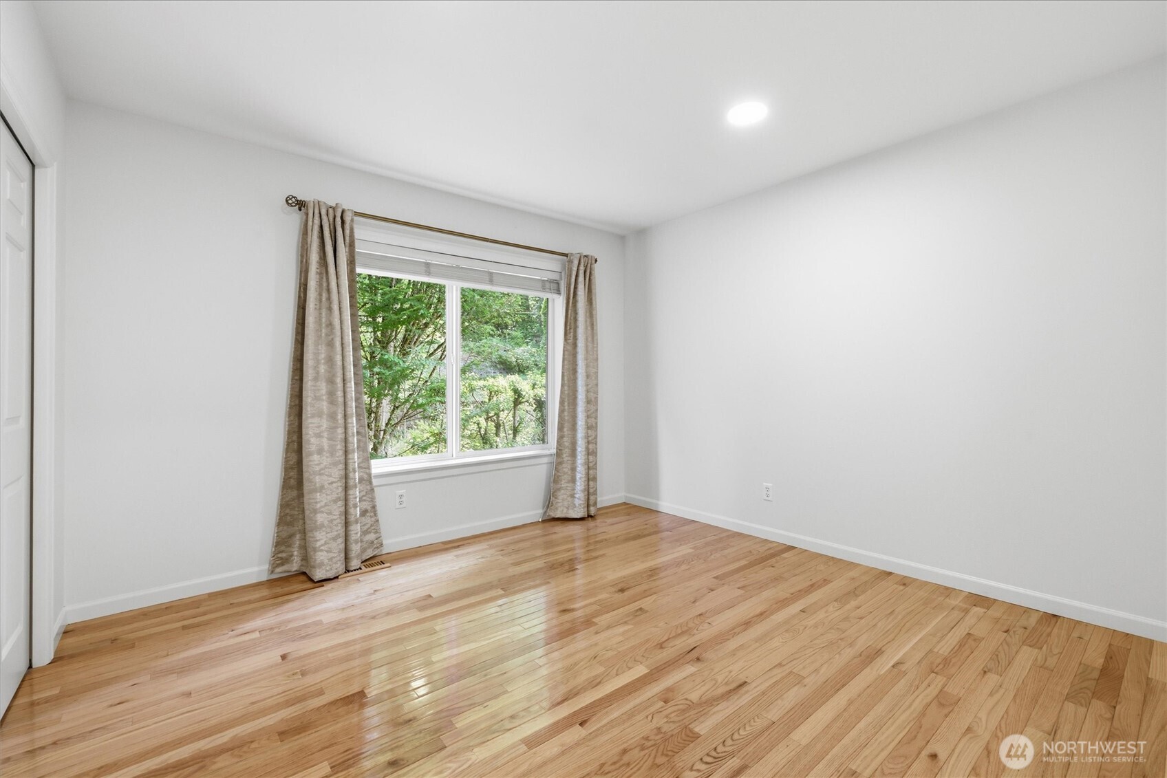 5107 188th Place NE