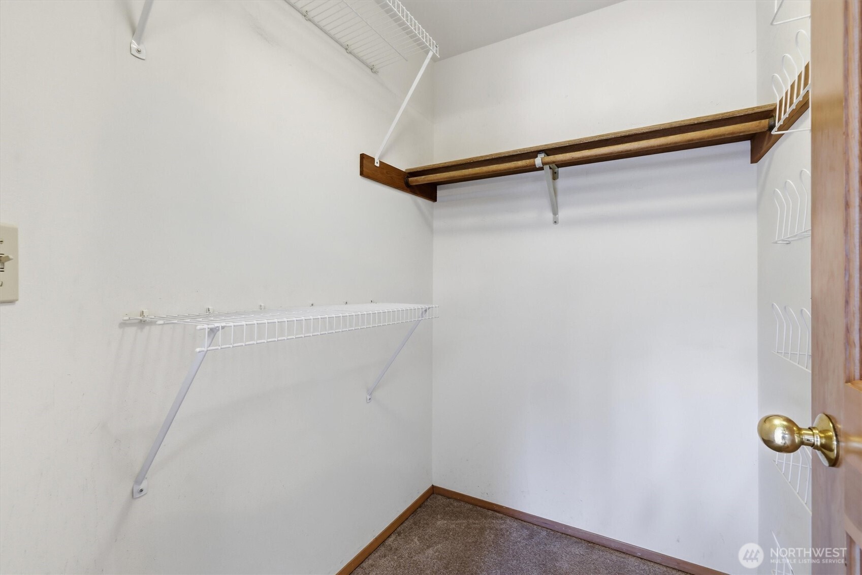 15215 92 Place NE