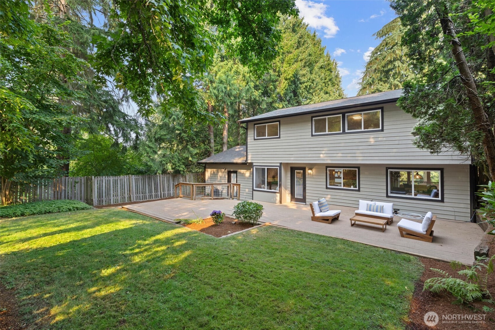 10345 36th Avenue NE