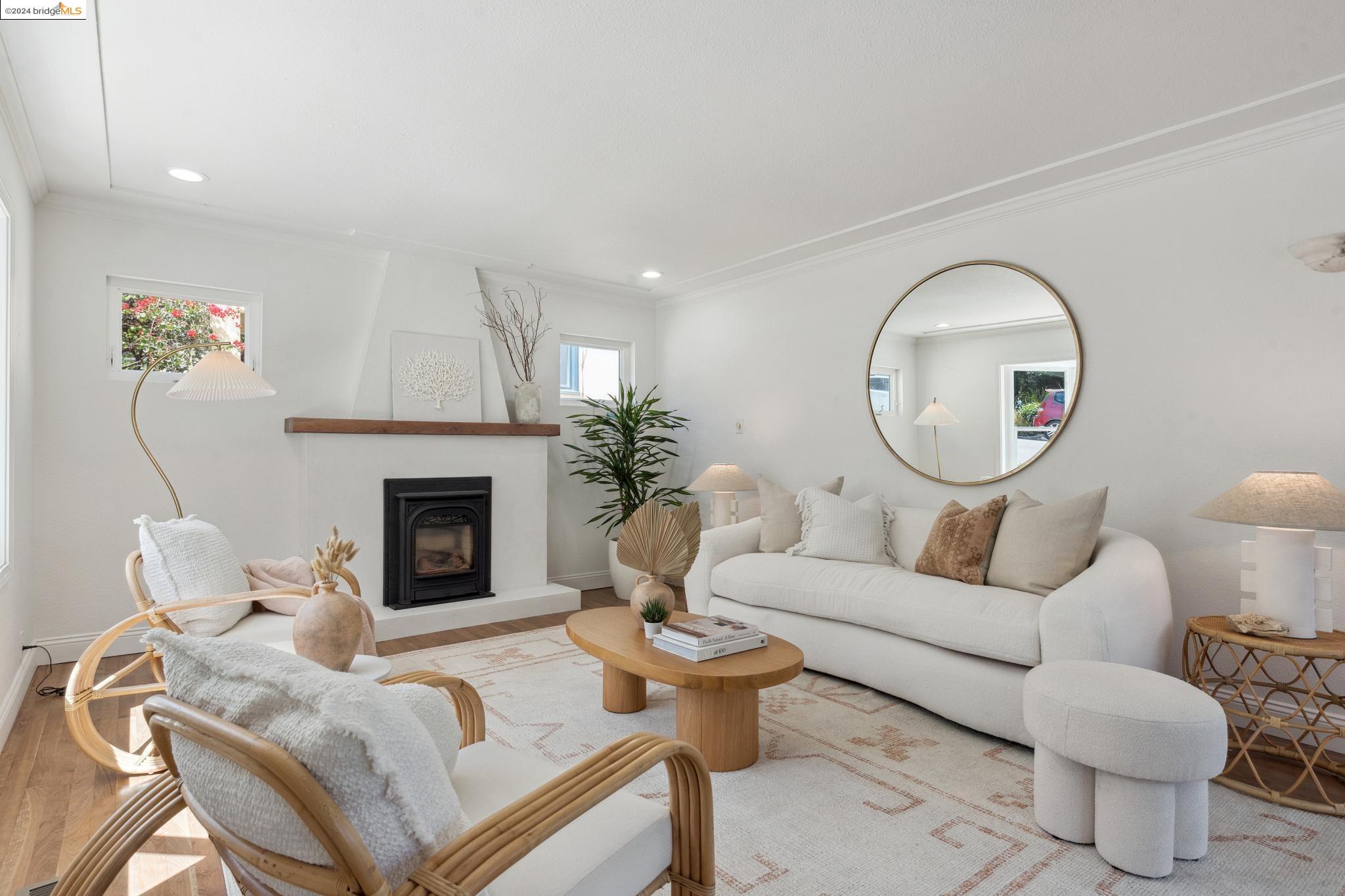 4157 Greenwood Ave