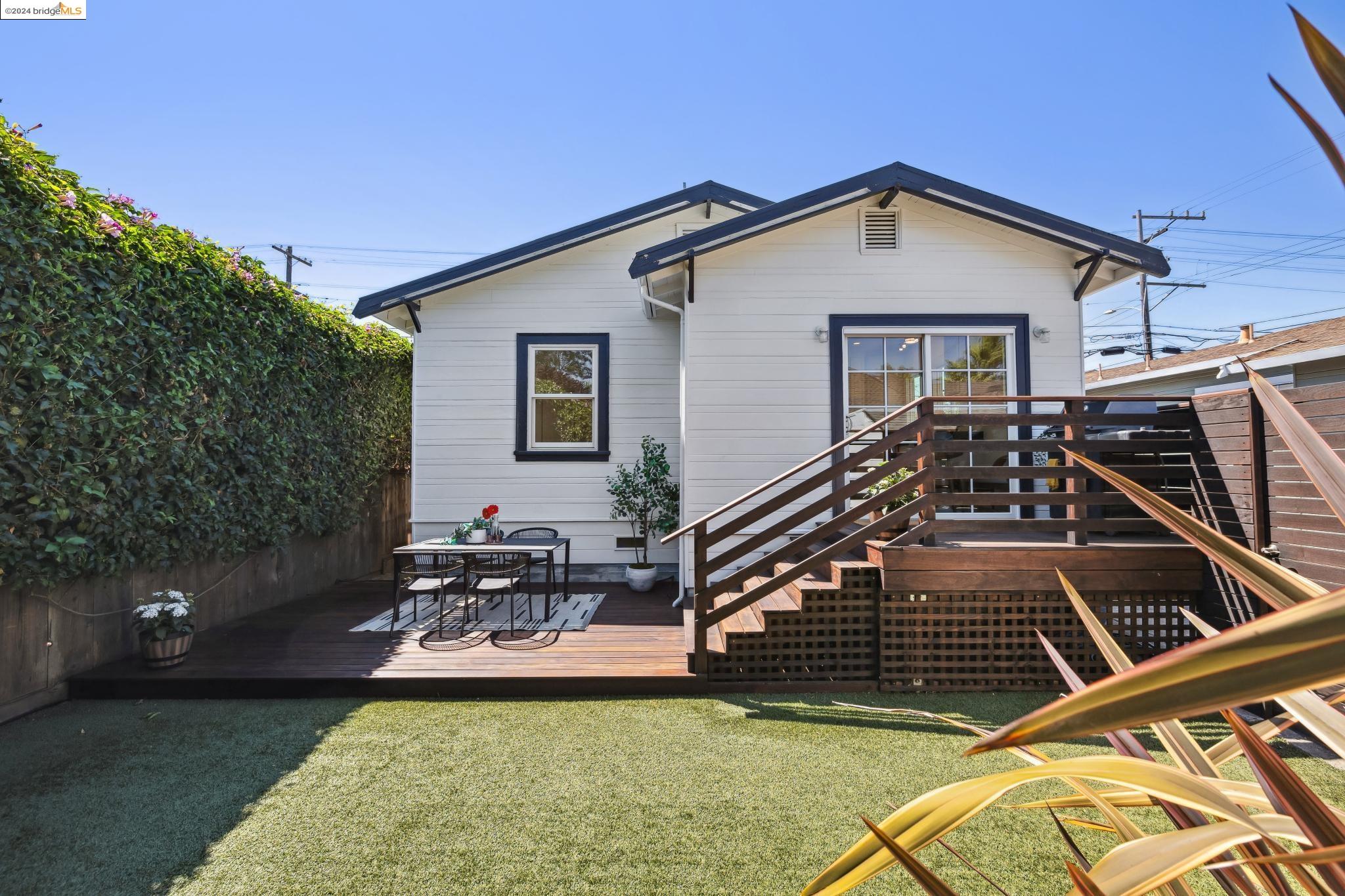 2936 Coolidge Ave