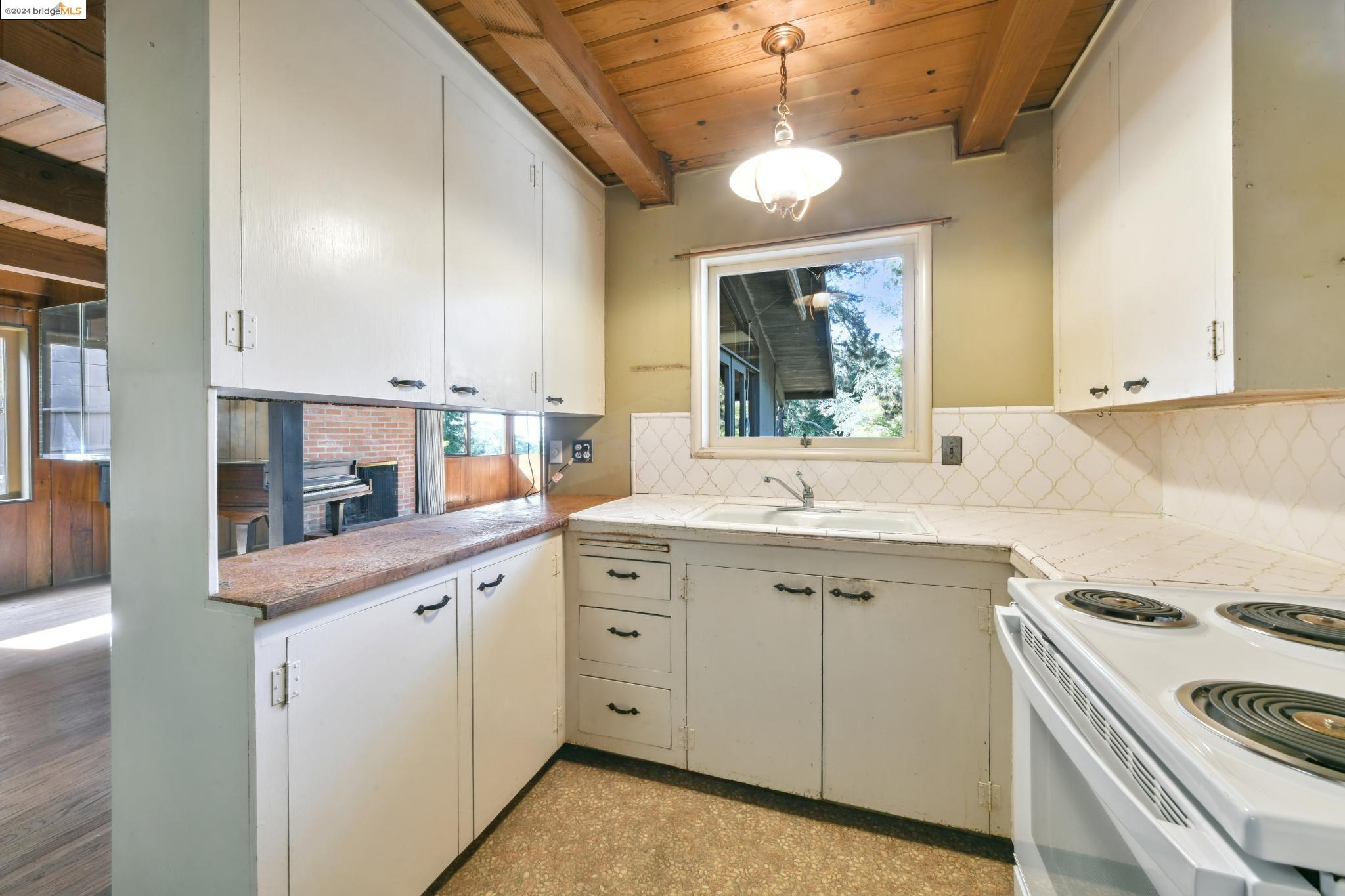 1434 Grizzly Peak Blvd
