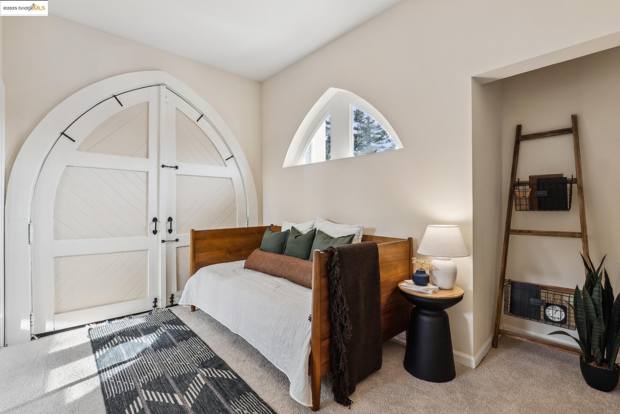 6300 Shattuck Ave # 1