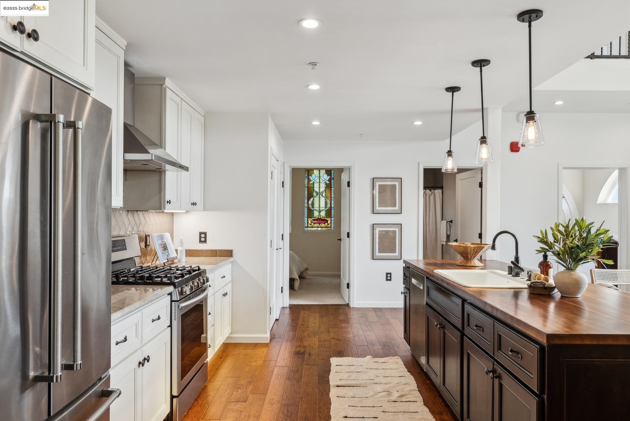 6300 Shattuck Ave # 1