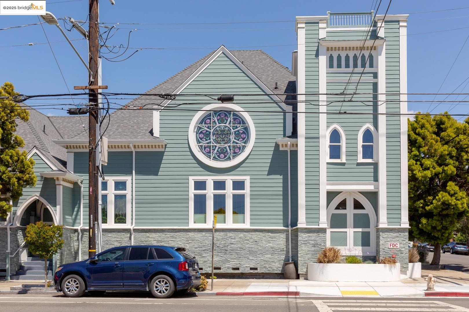 6300 Shattuck Ave # 1