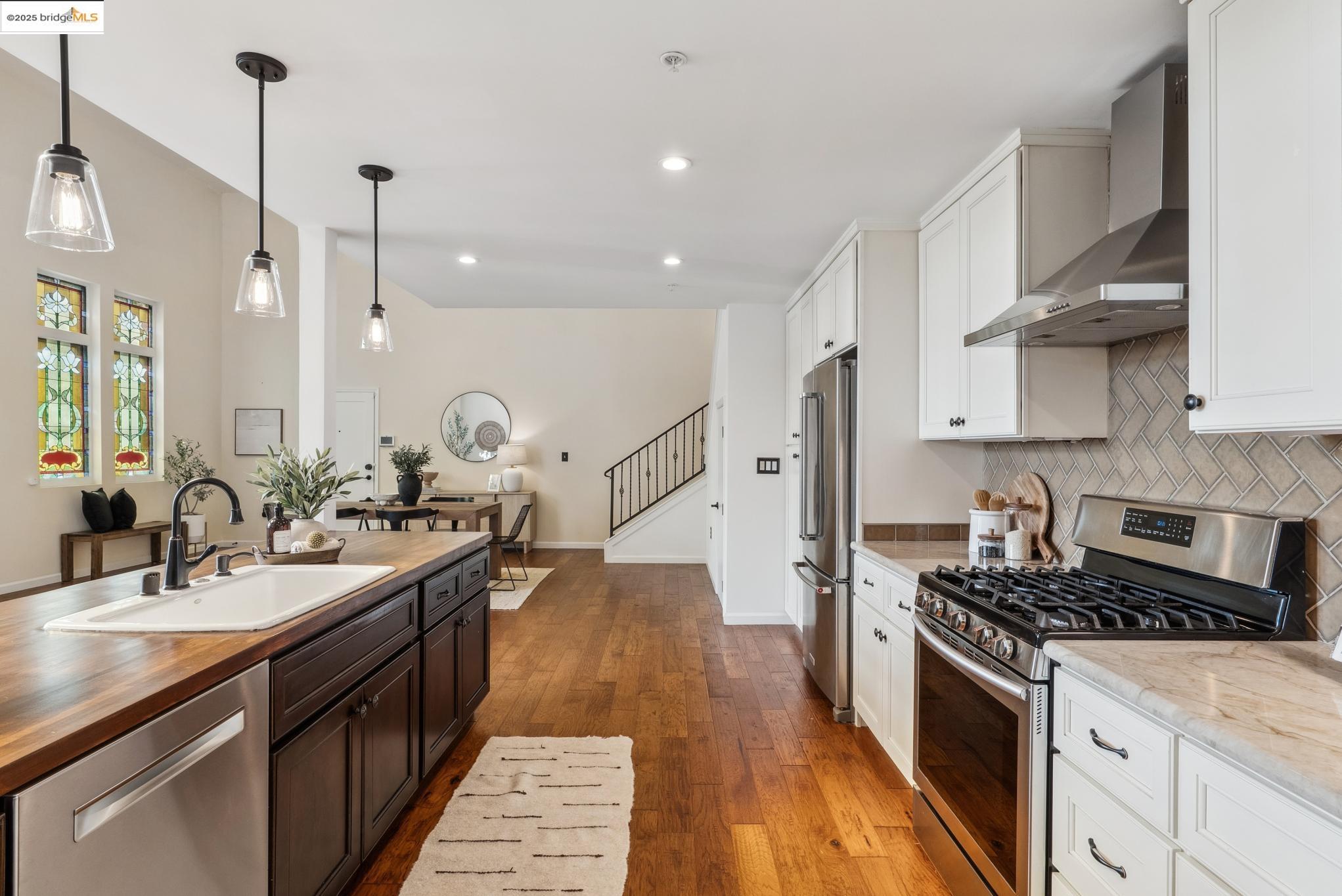 6300 Shattuck Ave # 1