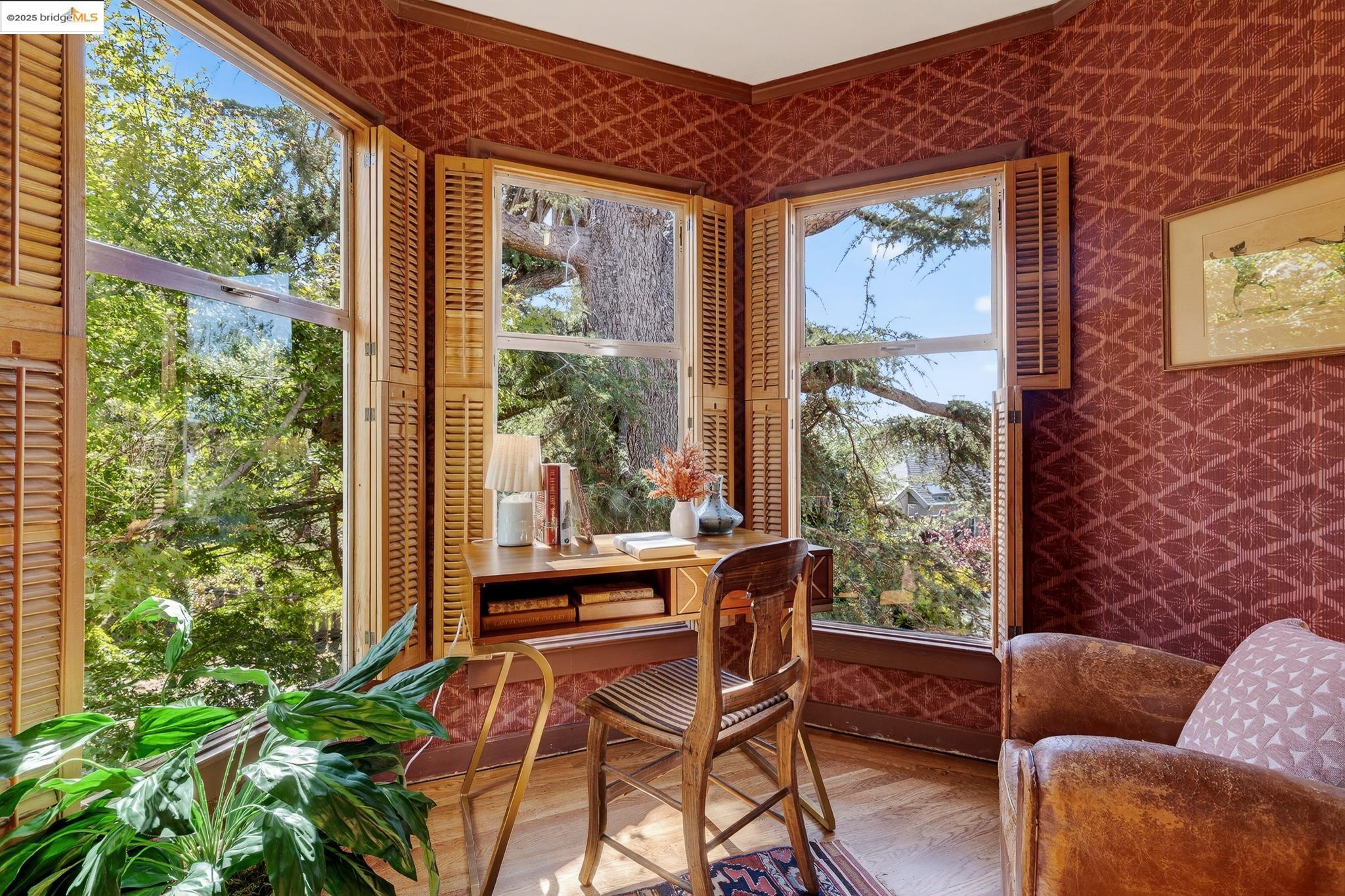 1922 San Antonio Ave