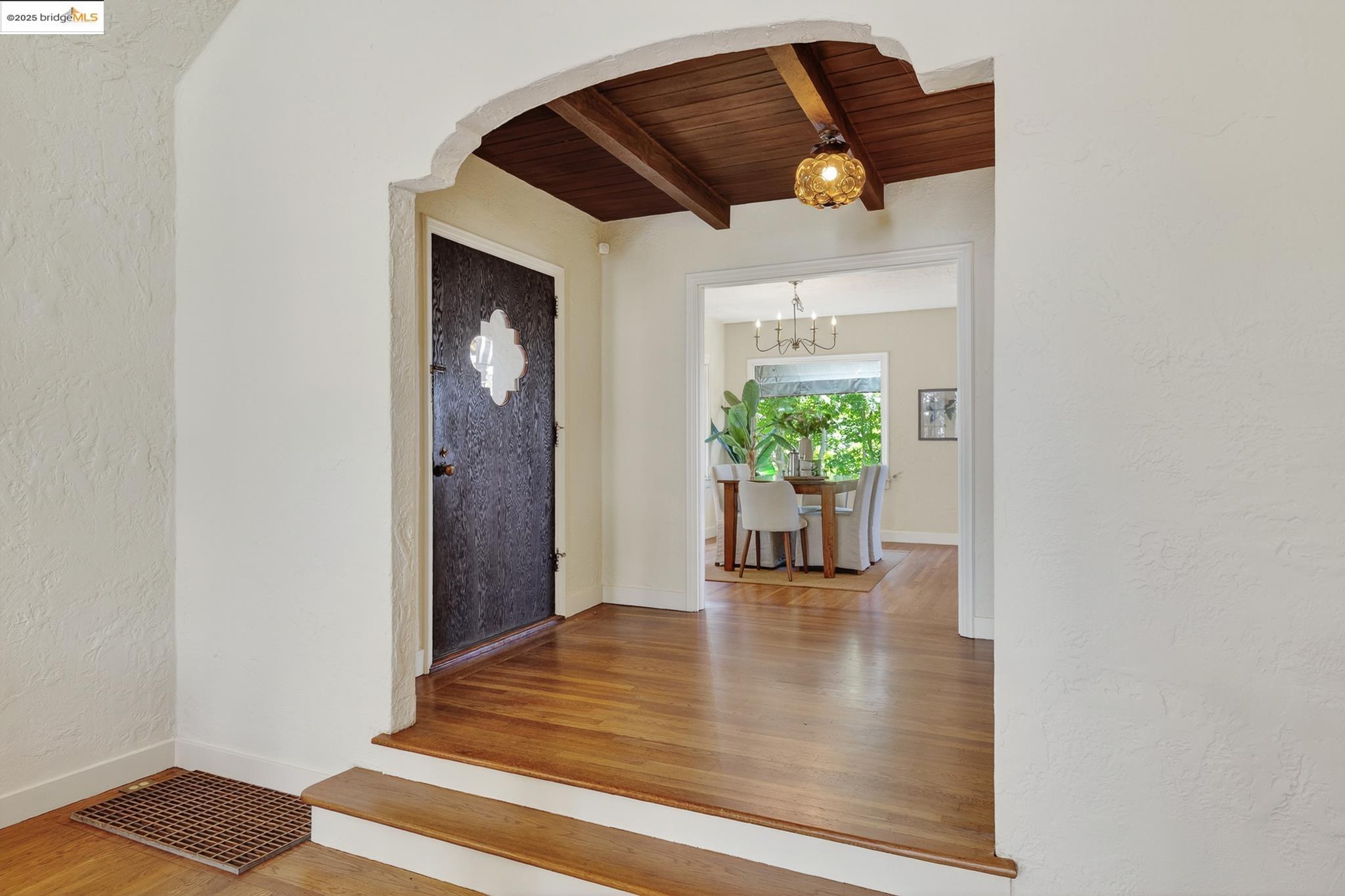 1922 San Antonio Ave