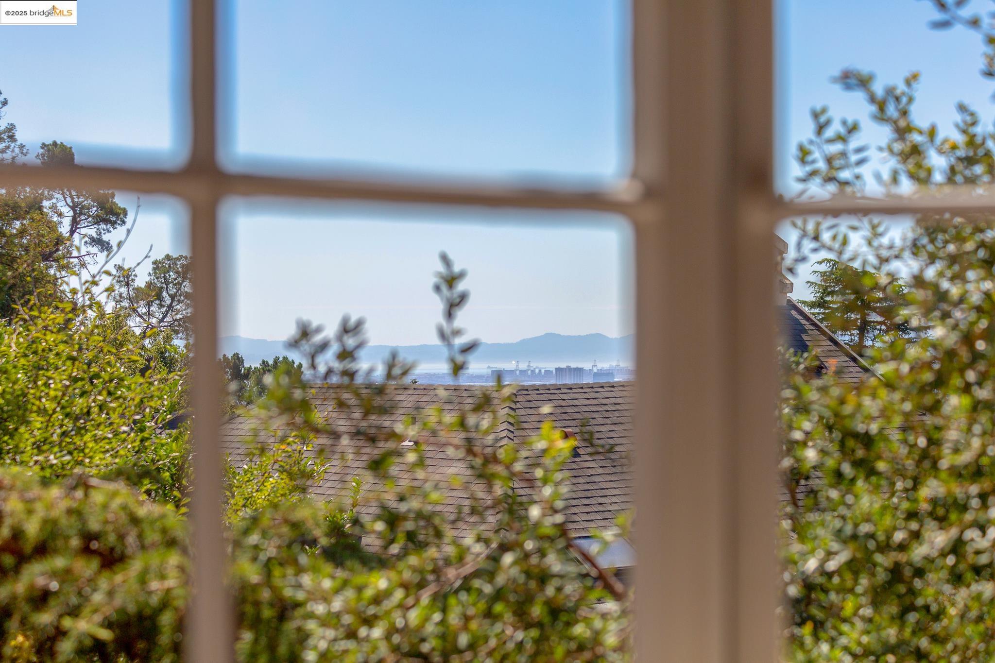 1922 San Antonio Ave