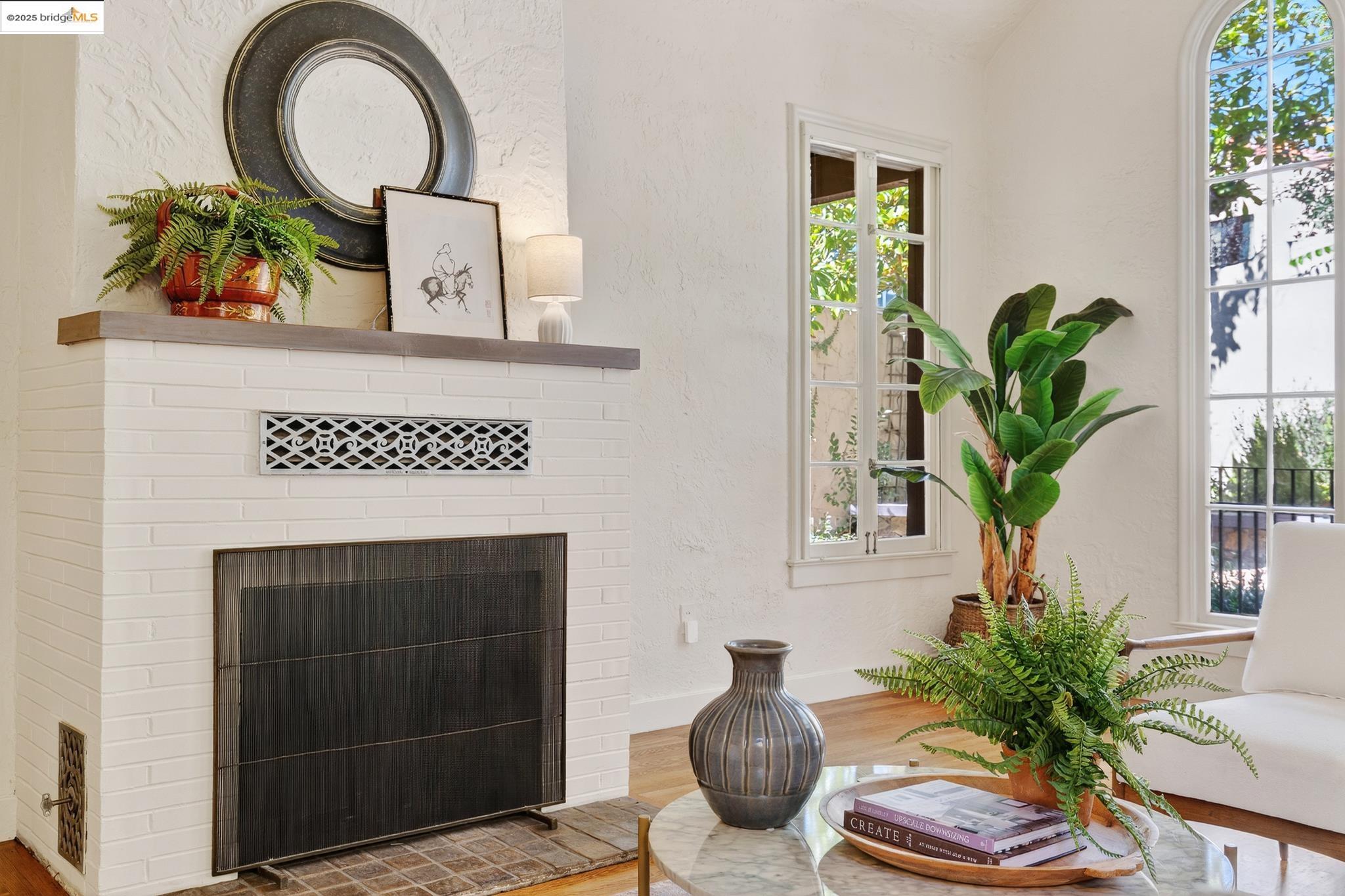 1922 San Antonio Ave