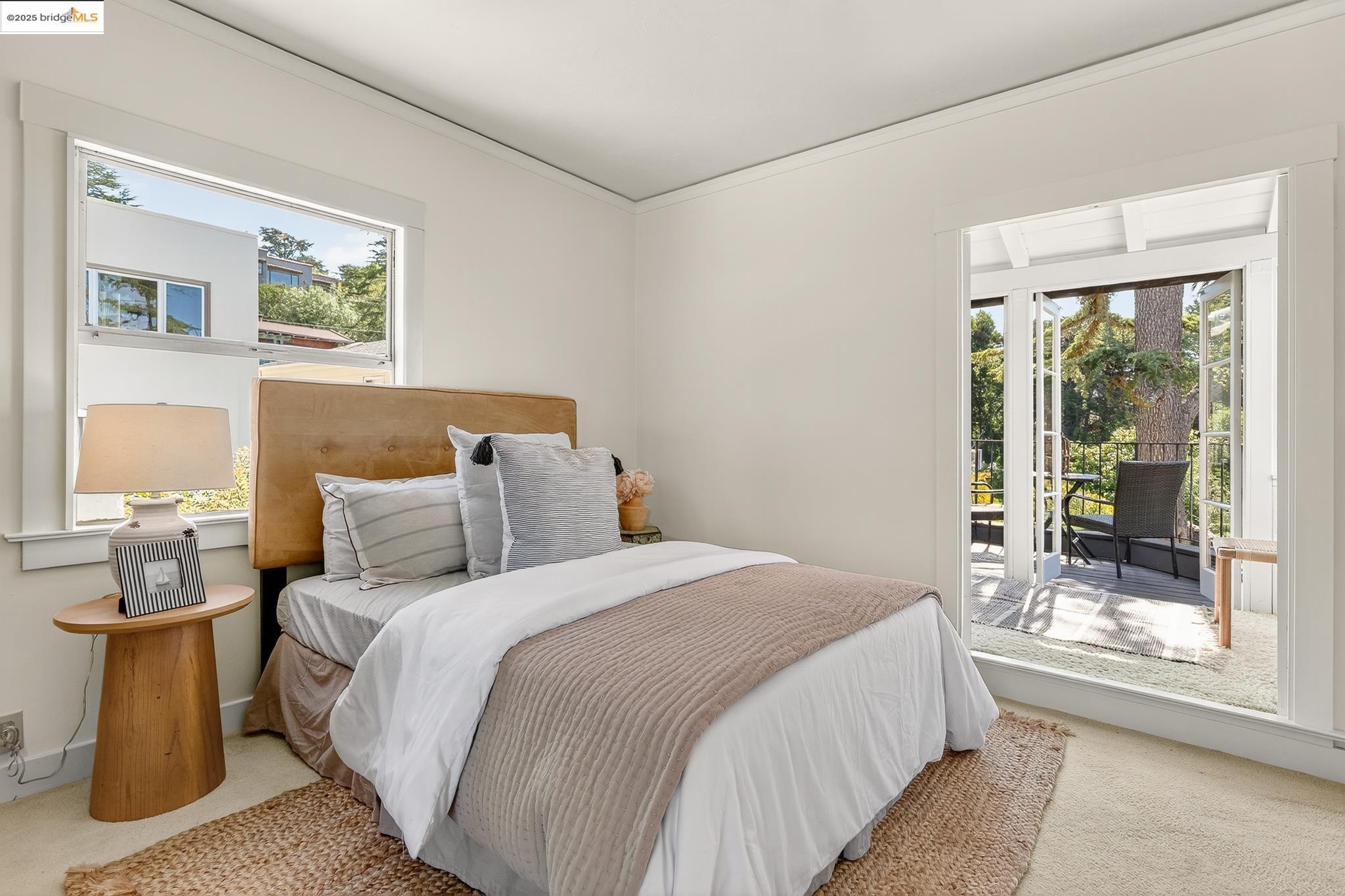 1922 San Antonio Ave