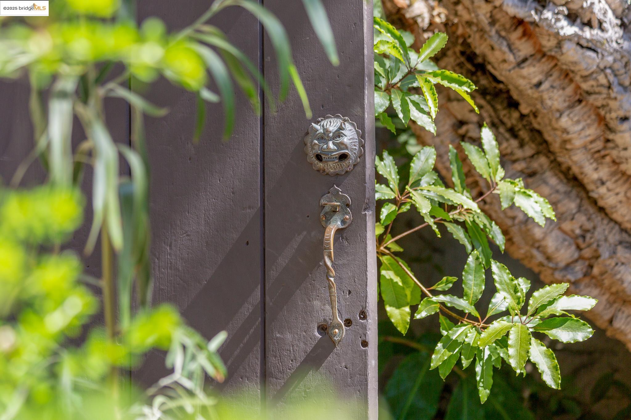 1922 San Antonio Ave