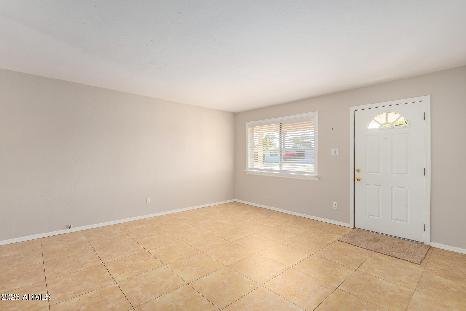 2647 N 71ST Place