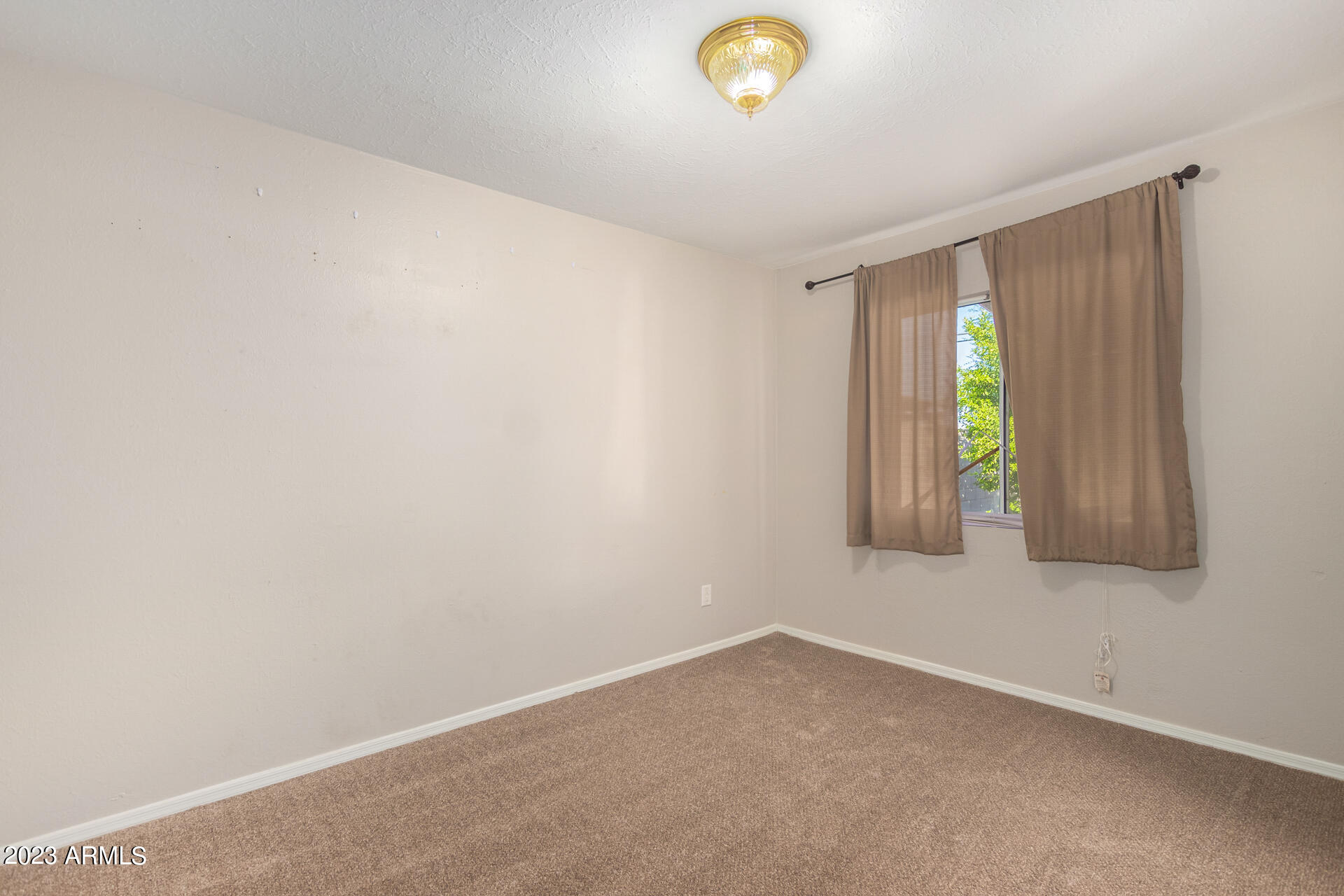 2647 N 71ST Place