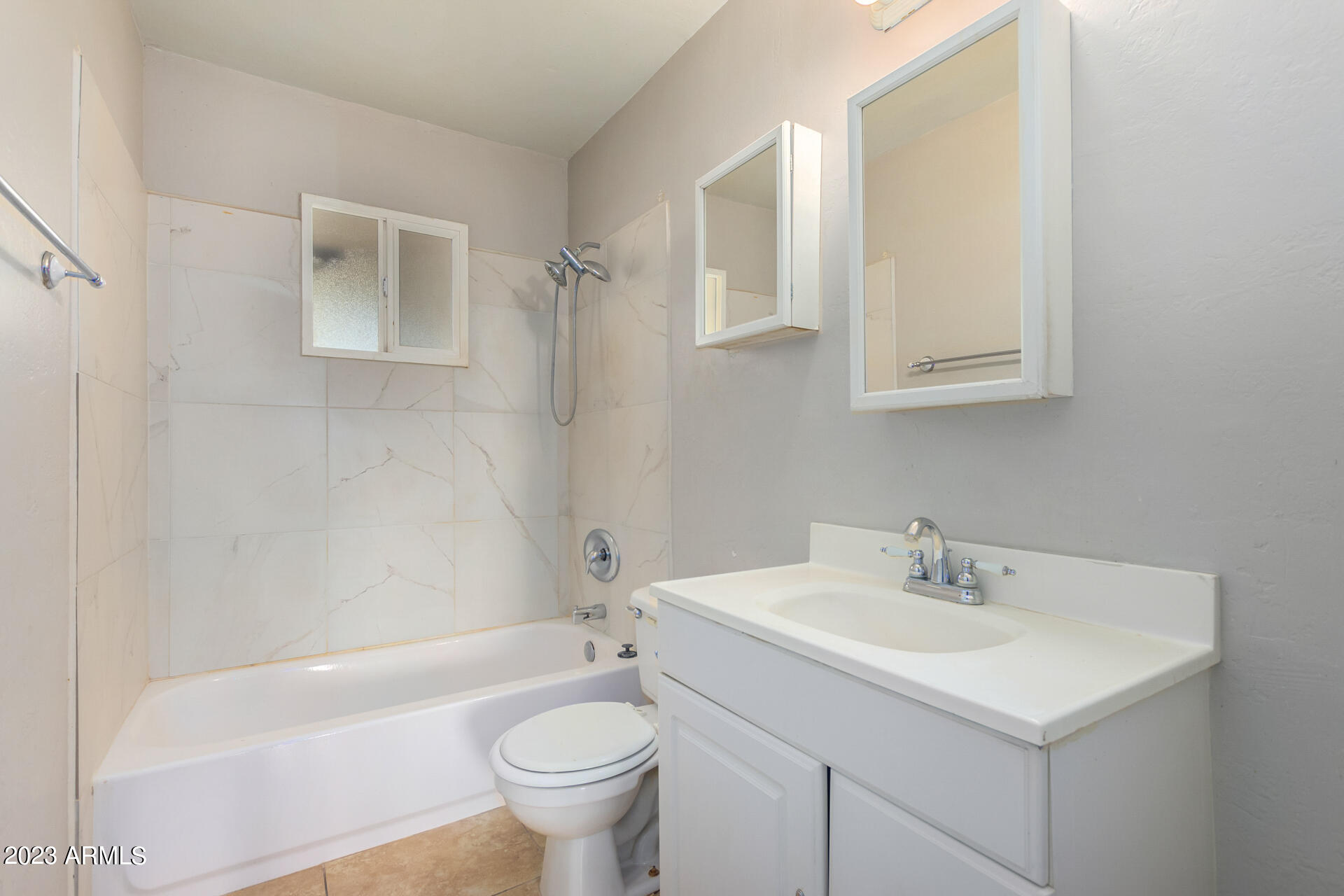 2647 N 71ST Place