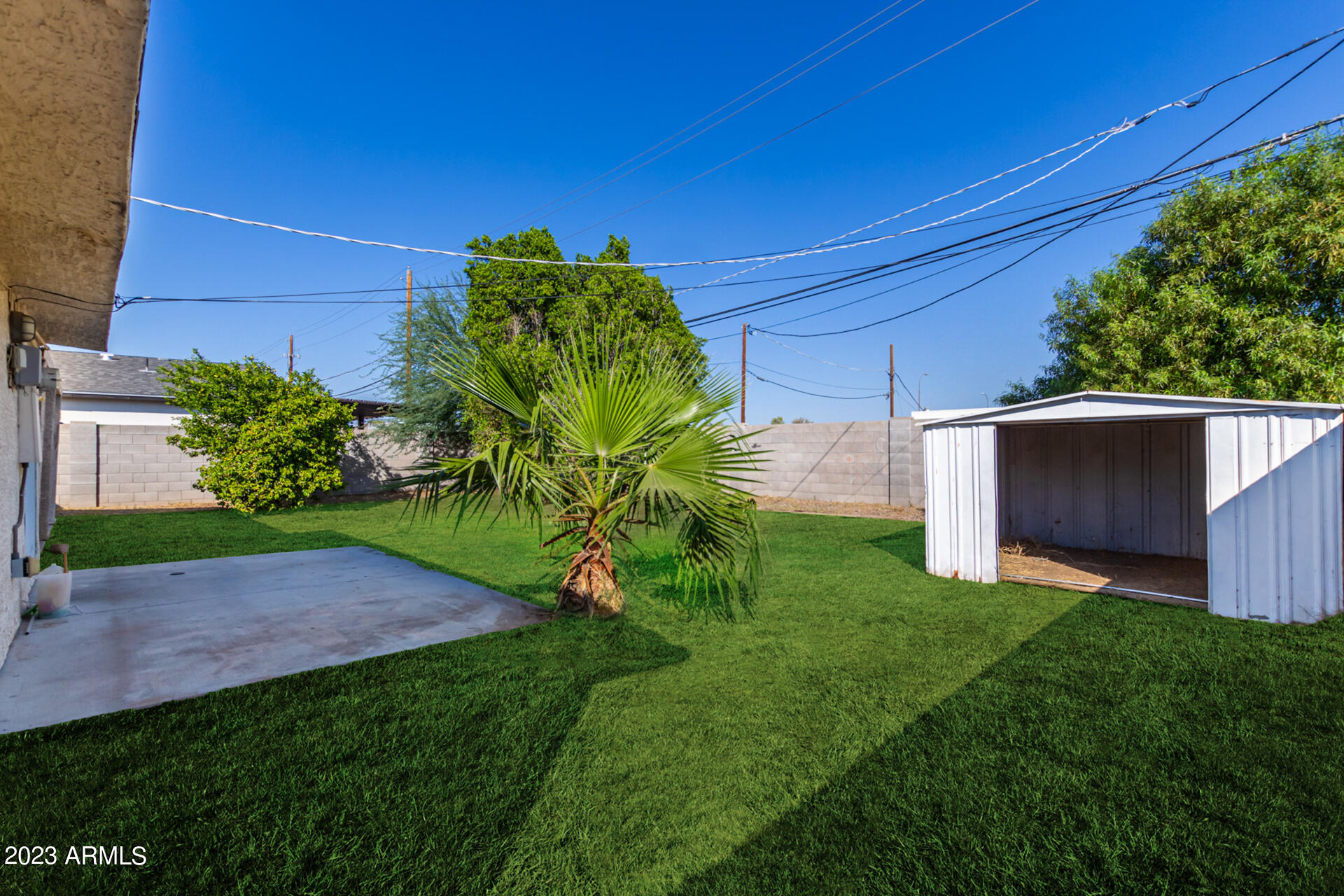 2647 N 71ST Place
