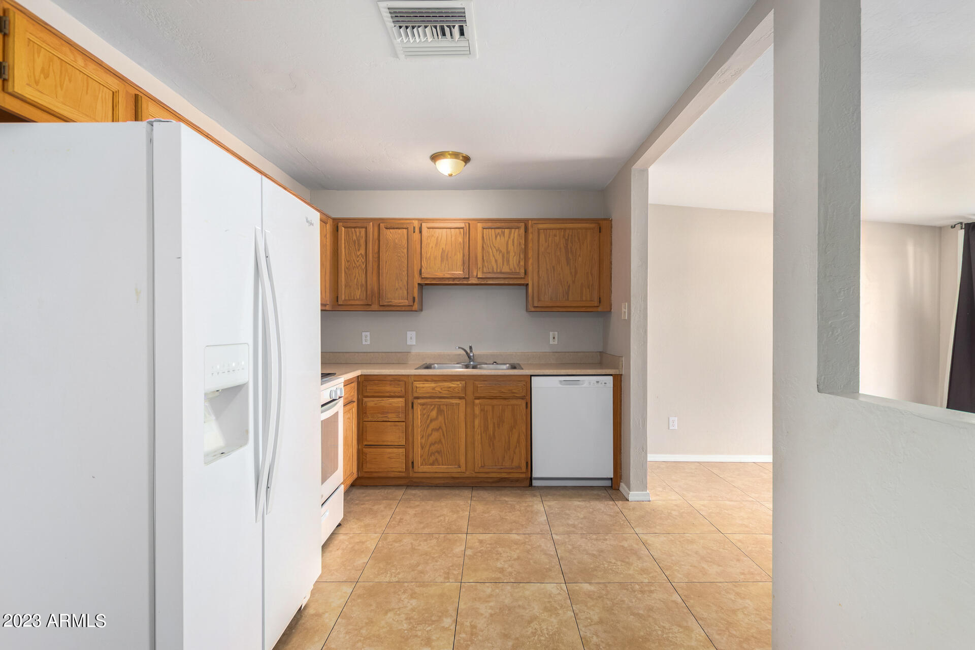 2647 N 71ST Place