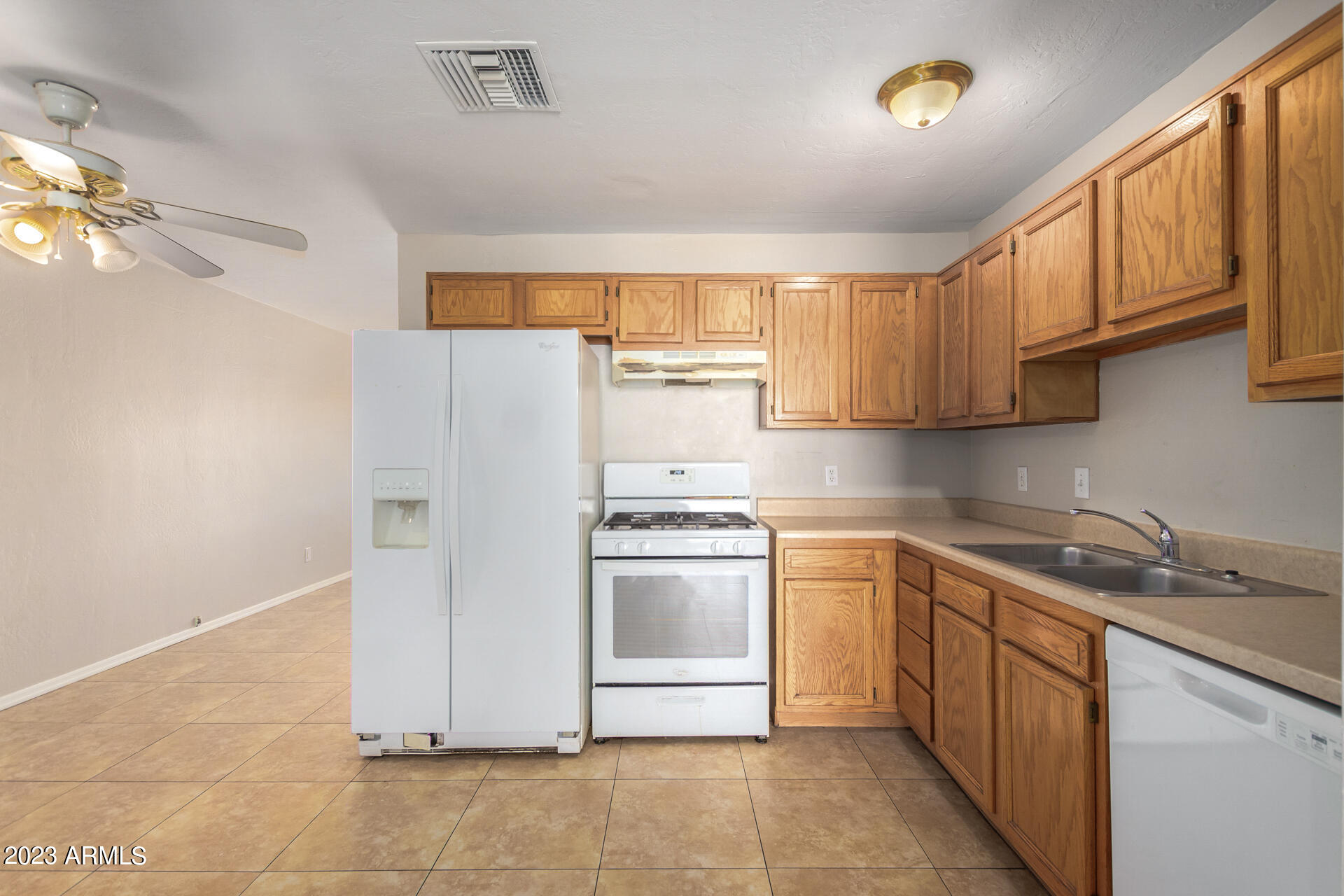 2647 N 71ST Place