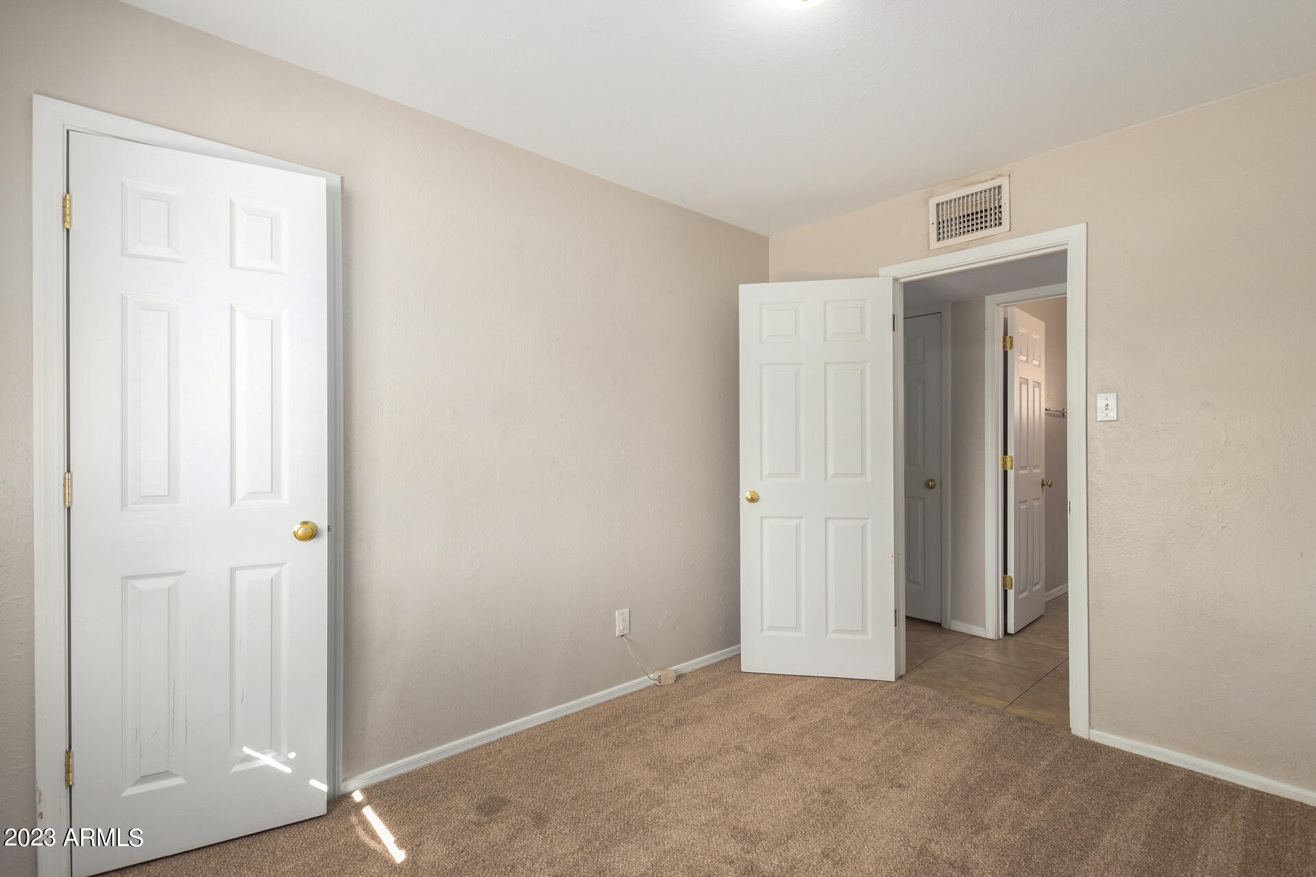 2647 N 71ST Place