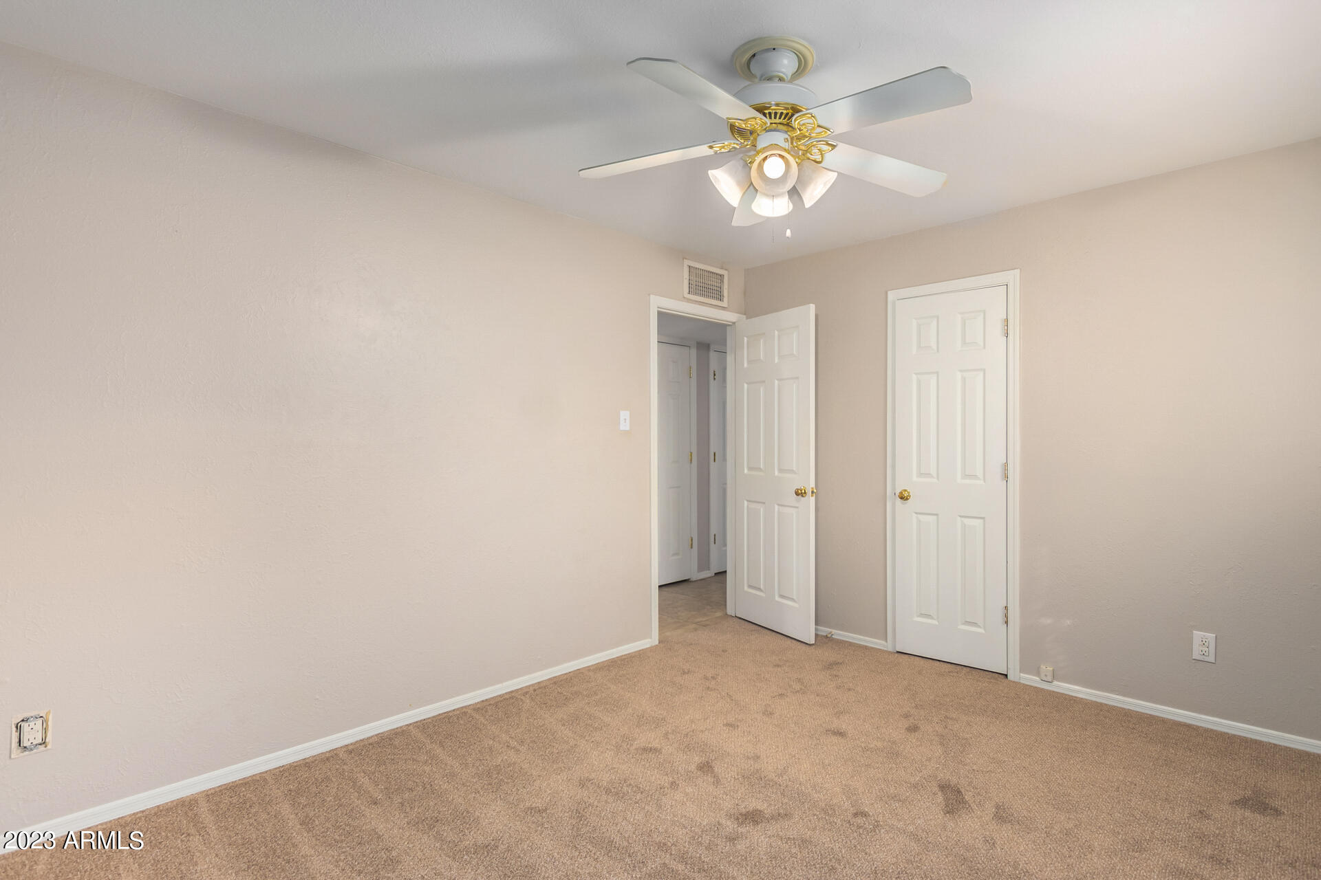 2647 N 71ST Place