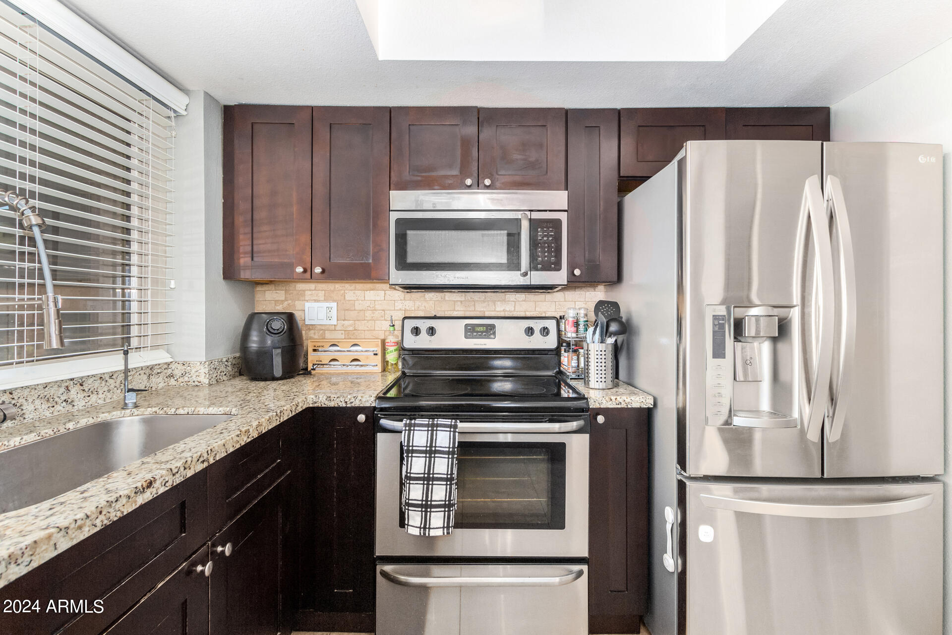 4837 N GRANITE REEF Road