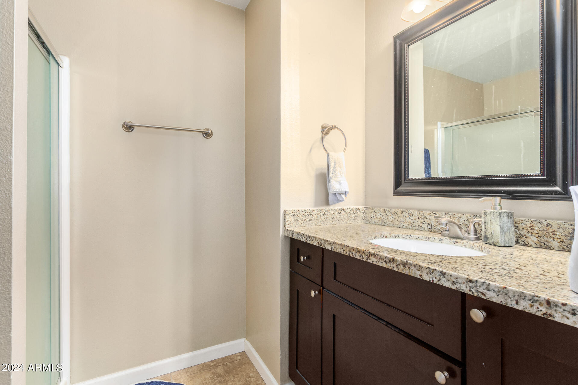 4837 N GRANITE REEF Road