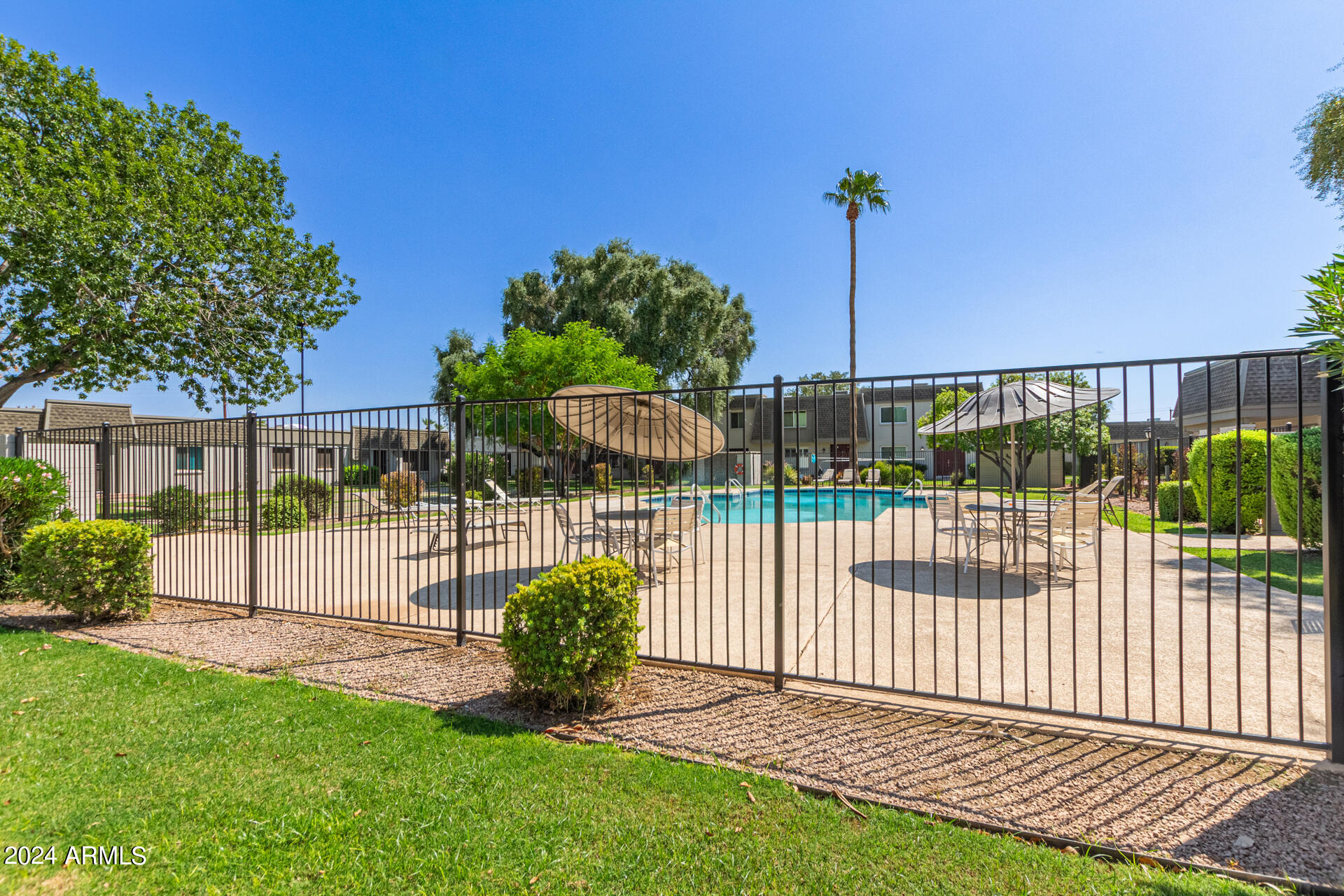 4837 N GRANITE REEF Road