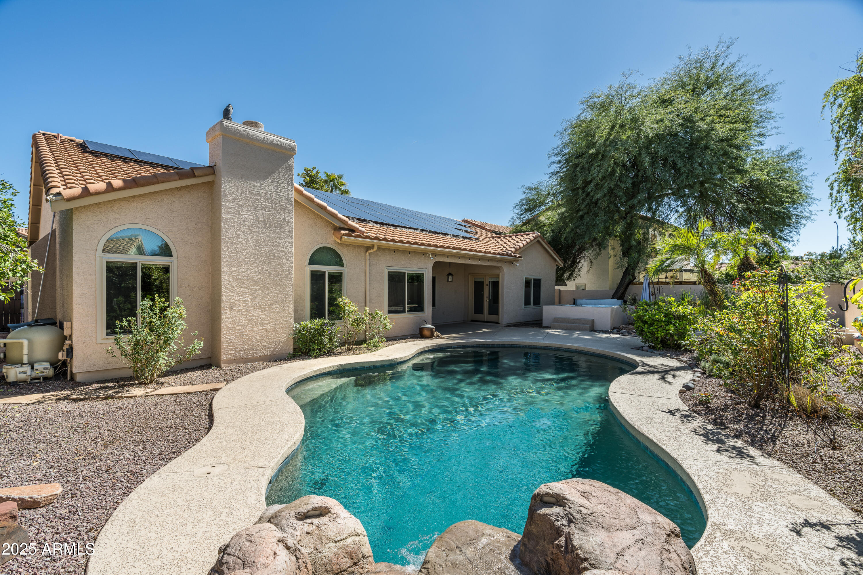 590 N CHOLLA Street, Chandler