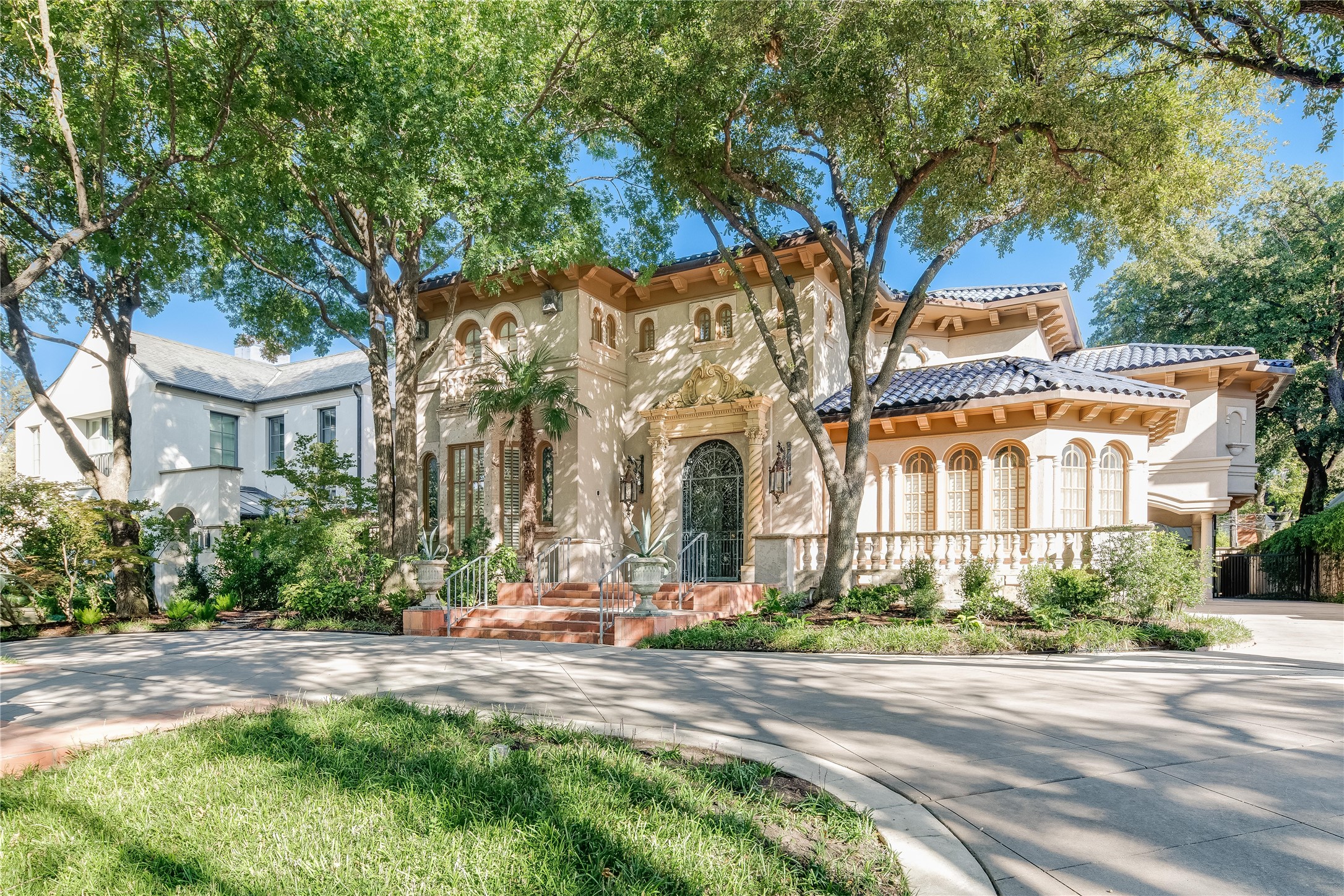 4332 Lorraine Avenue