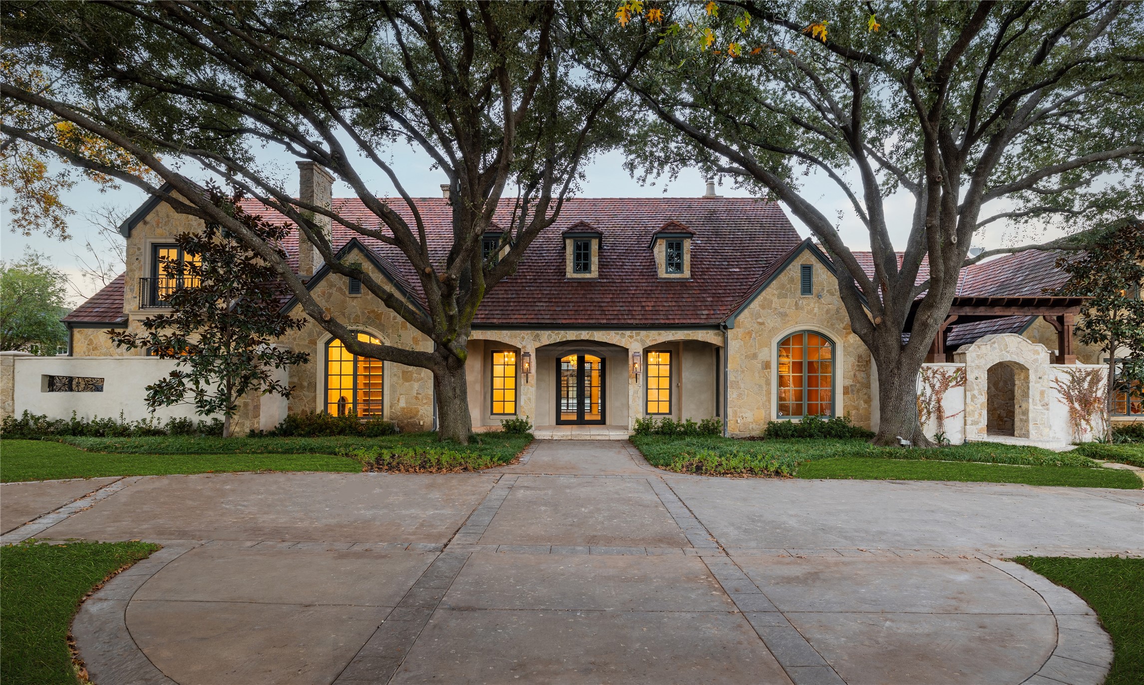 4555 Harrys Lane