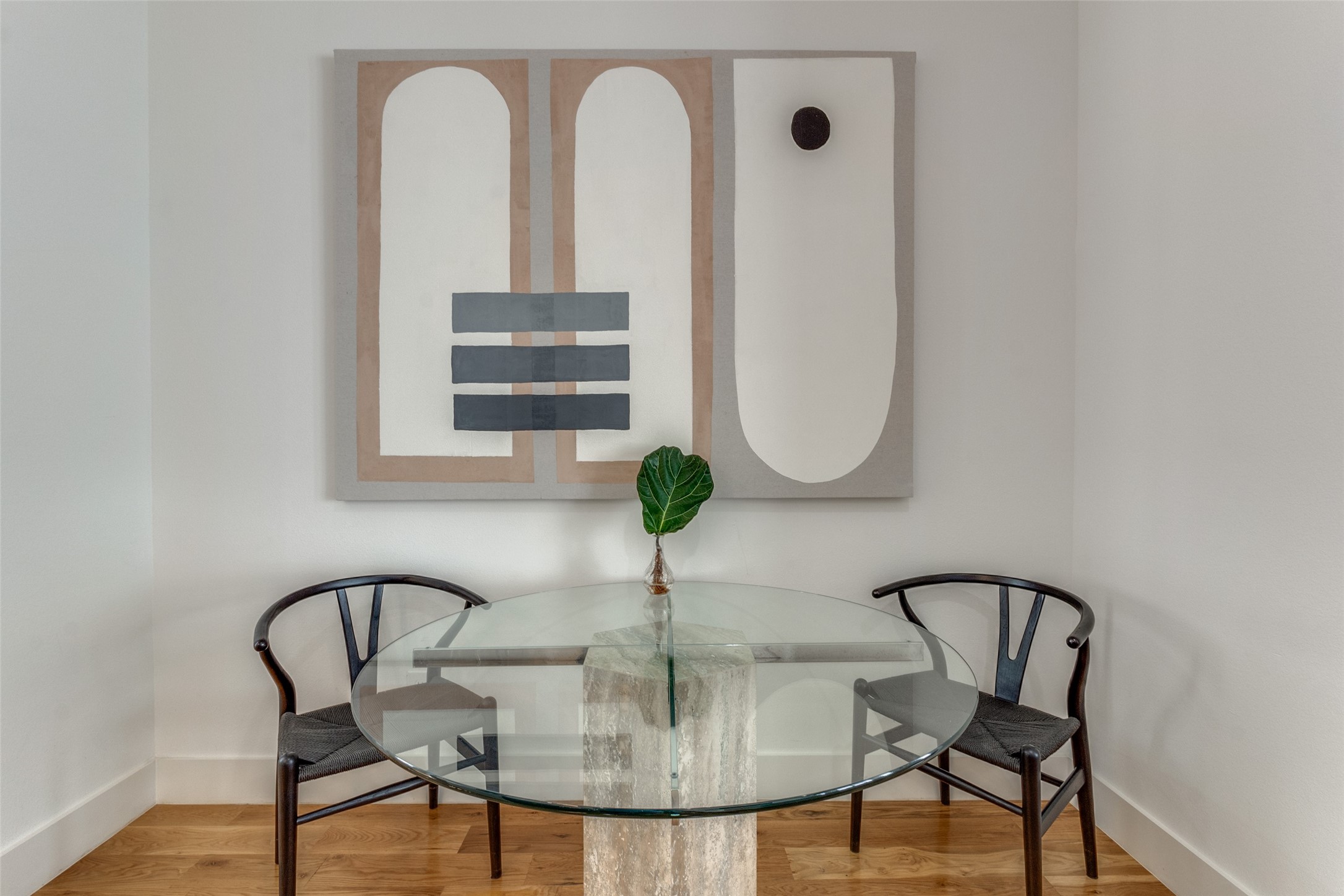 2311 N Carroll Avenue 4