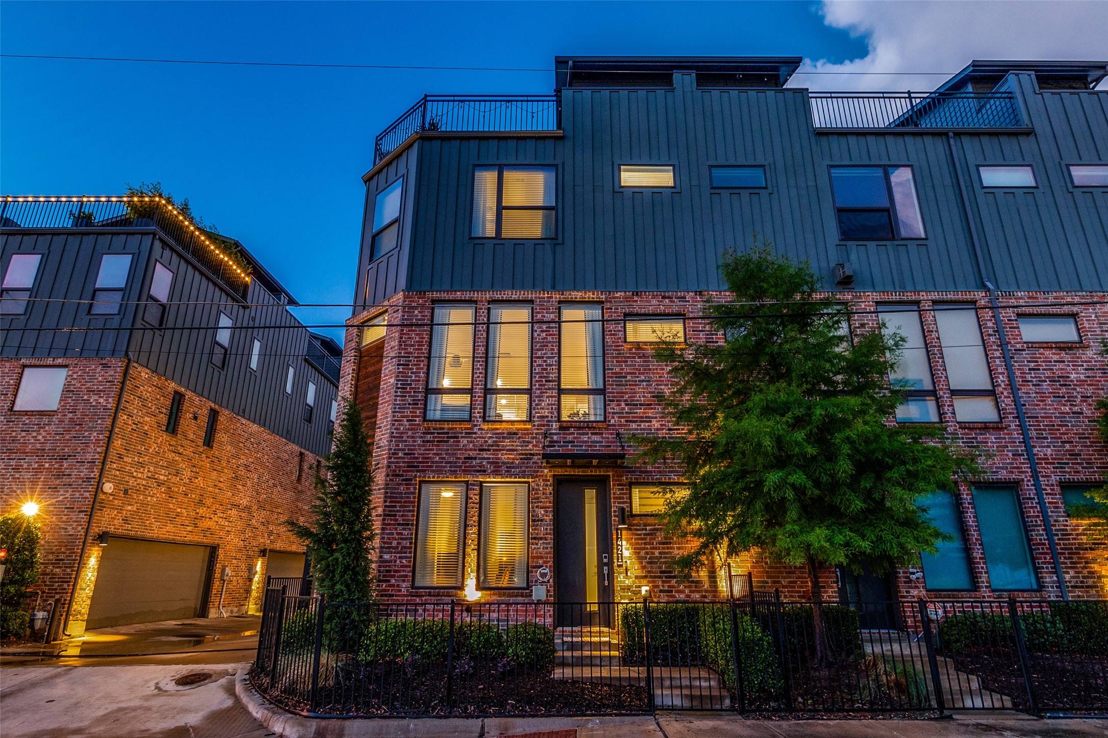 1421 Bronson Court