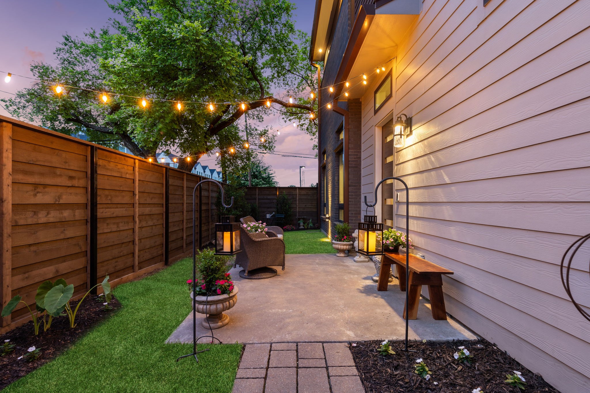 4327 Cabell Drive