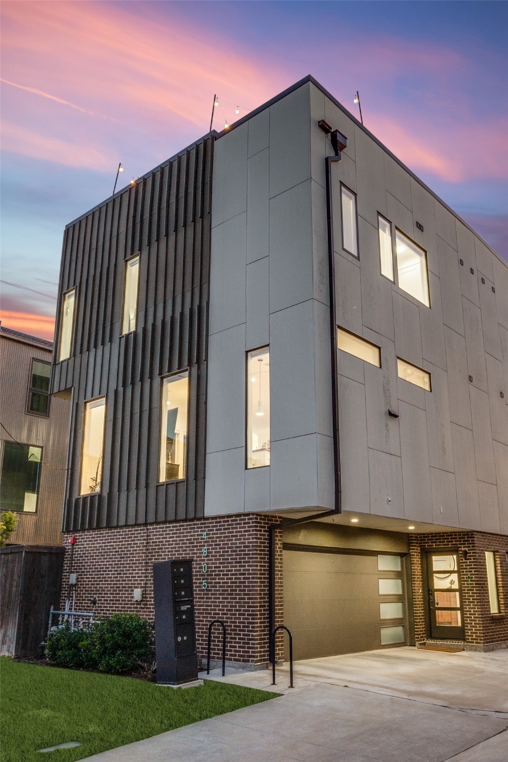 4805 Manett Street 101