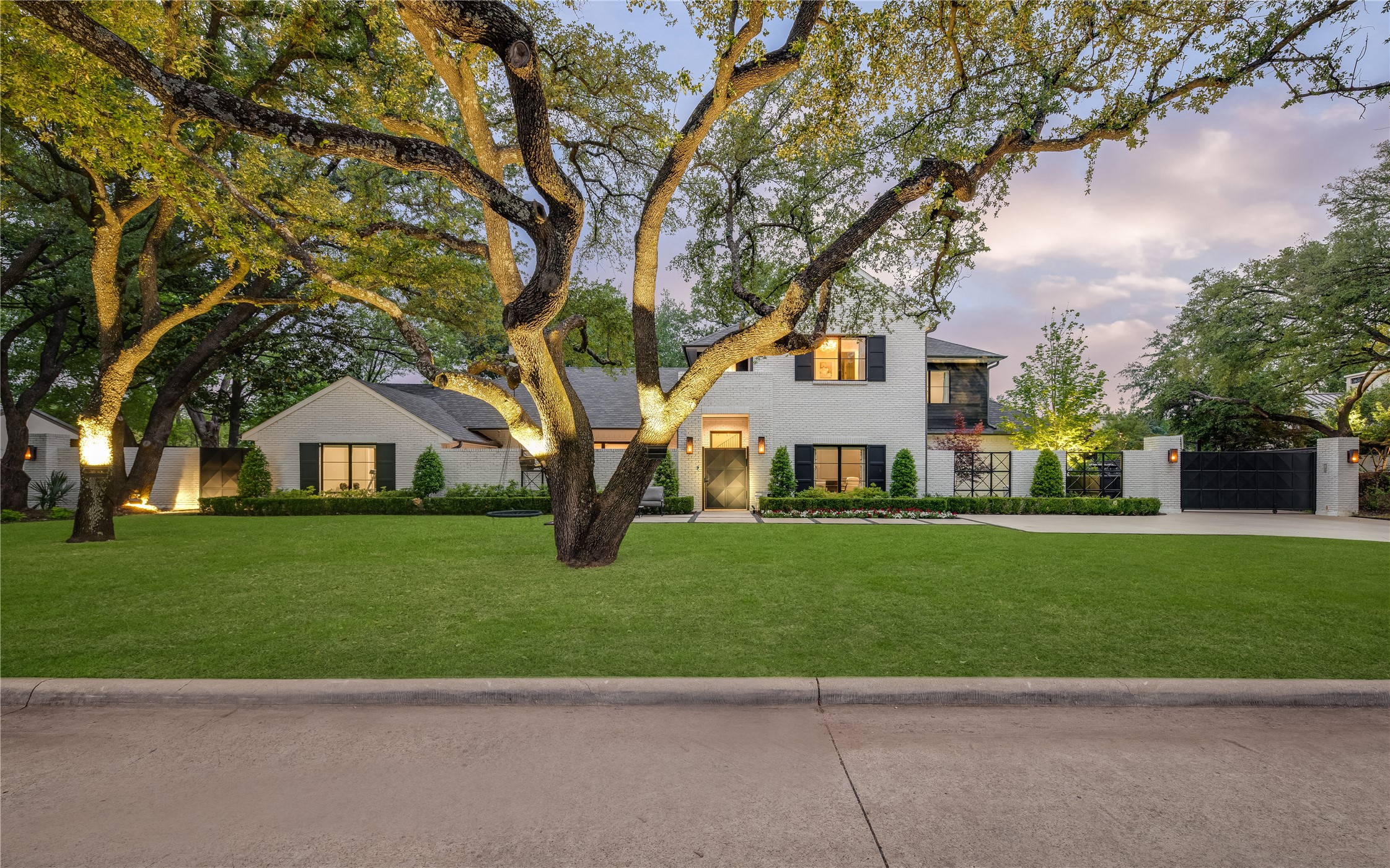 11219 Leachman Circle