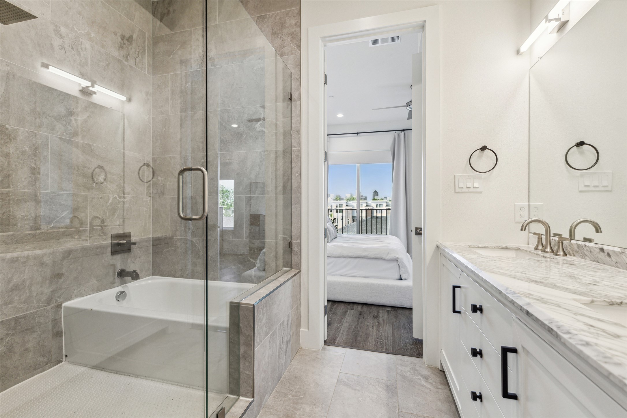 4640 Munger Avenue 107