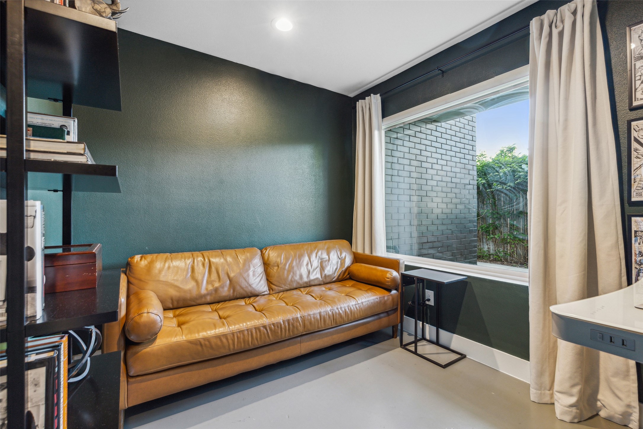 4640 Munger Avenue 107