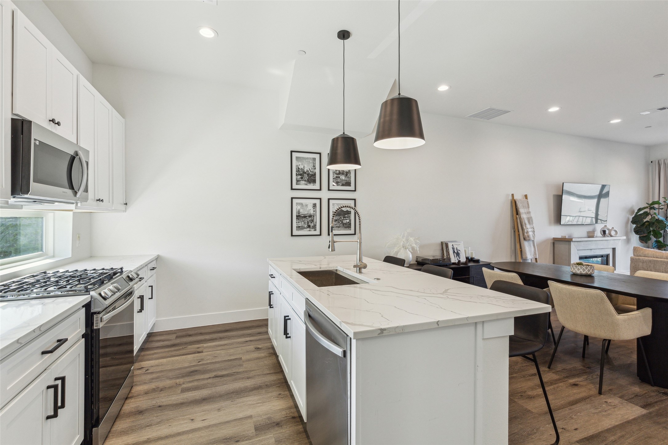 4640 Munger Avenue 107