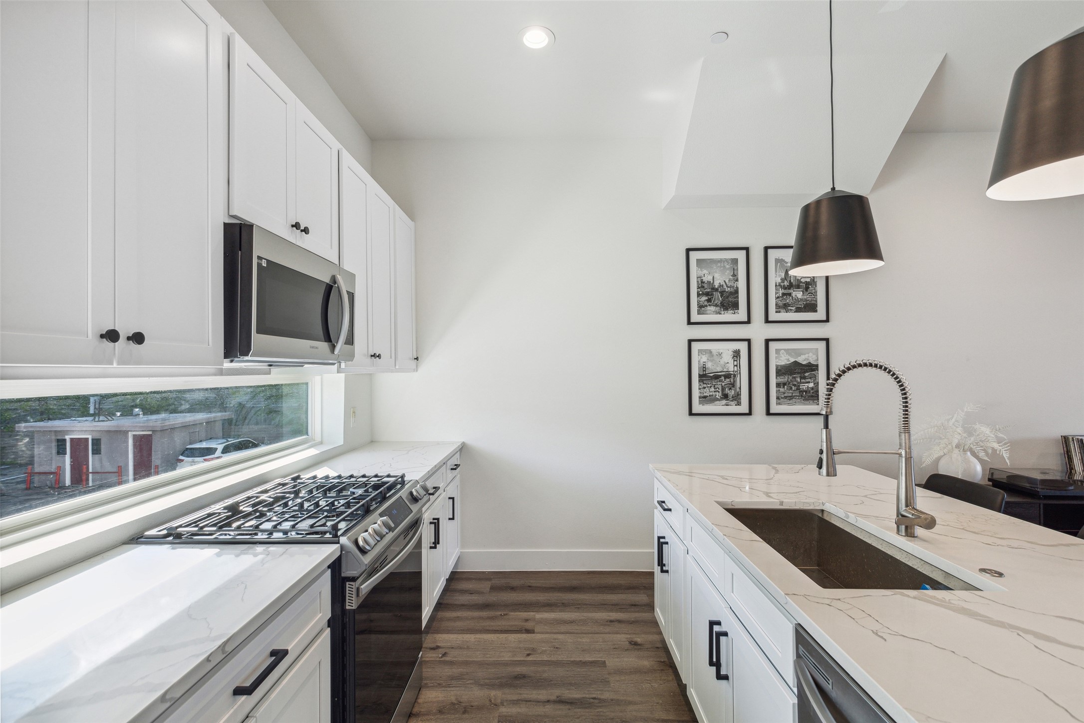 4640 Munger Avenue 107