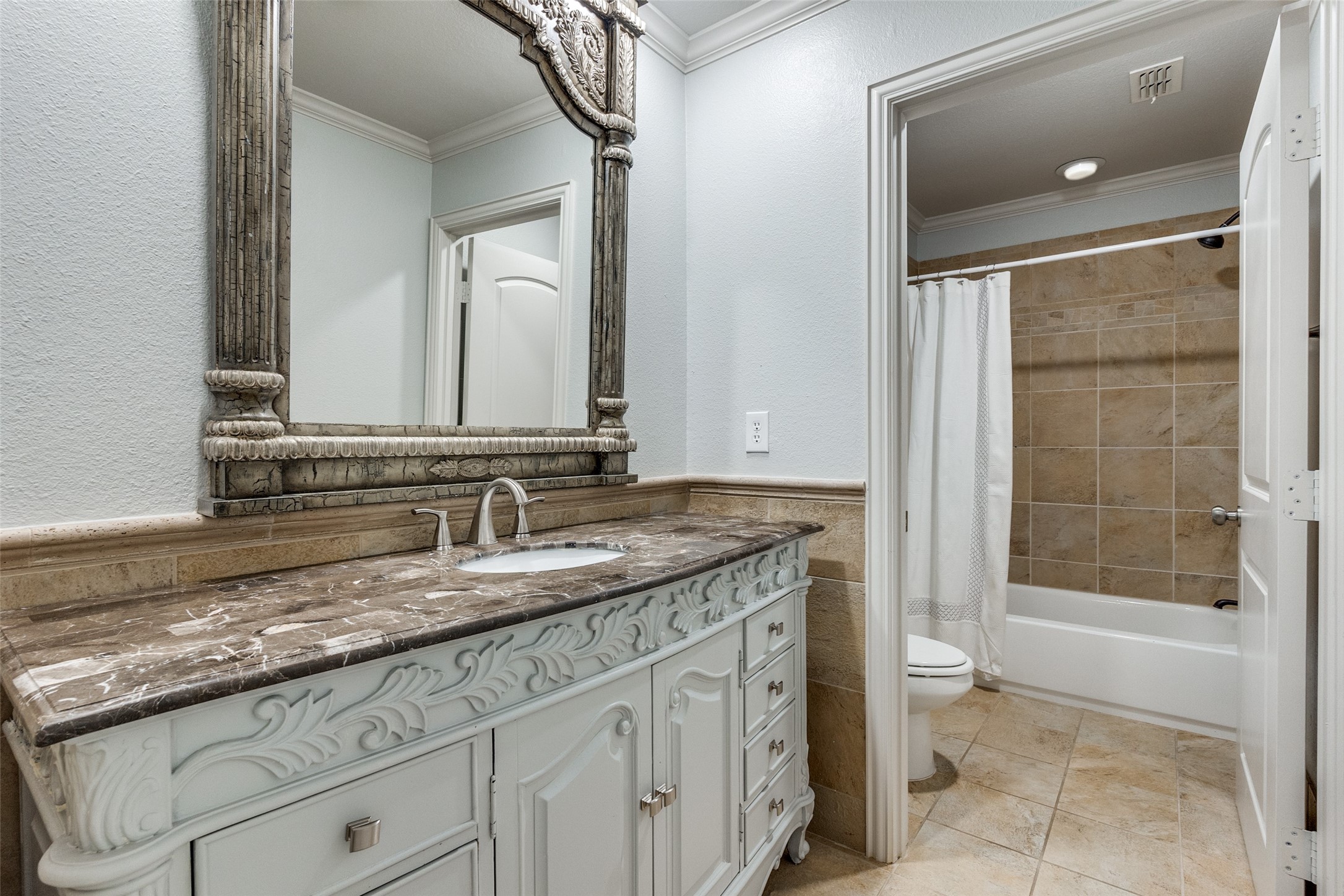 10140 Cromwell Drive