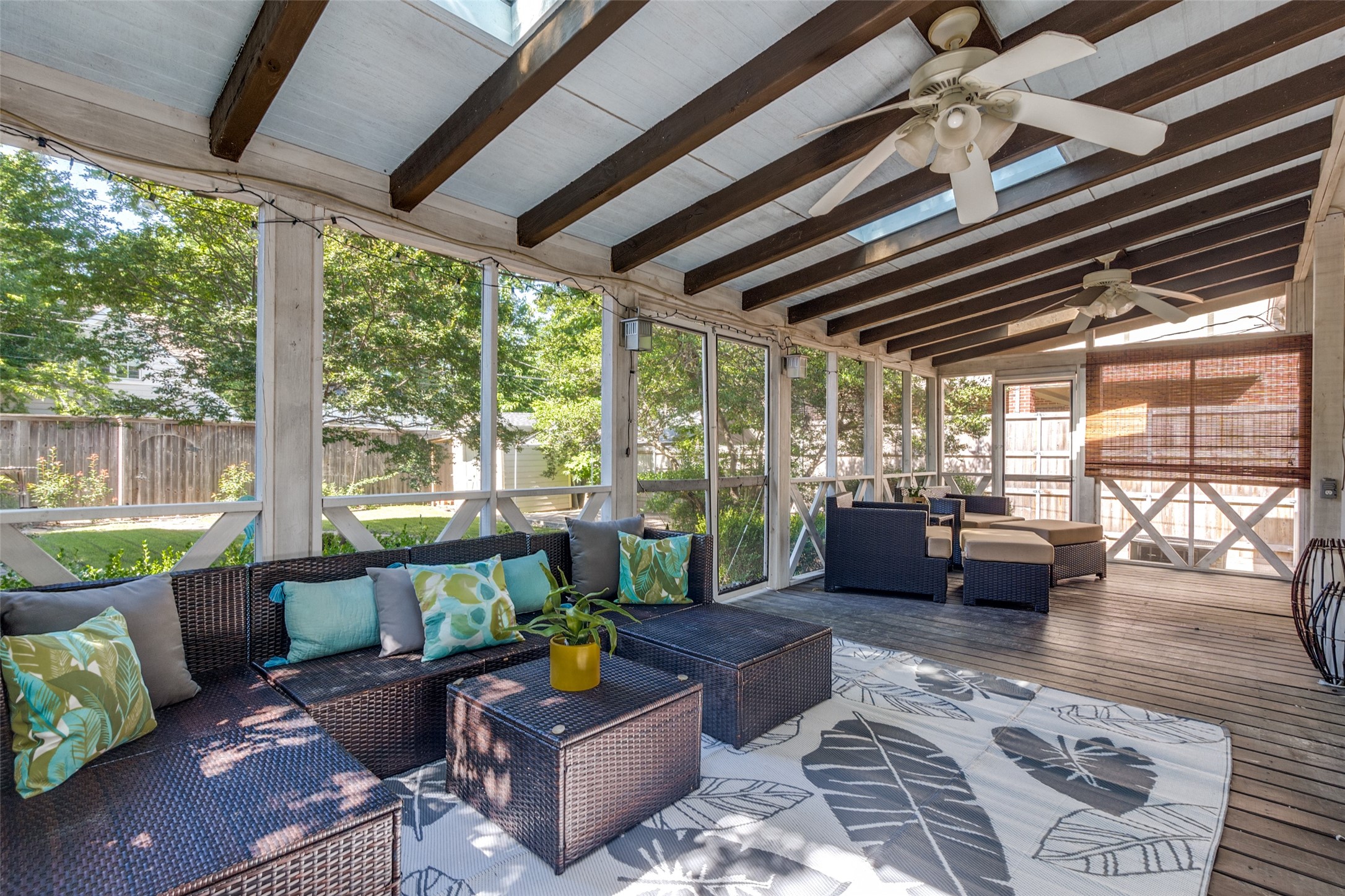 5915 Vanderbilt Avenue