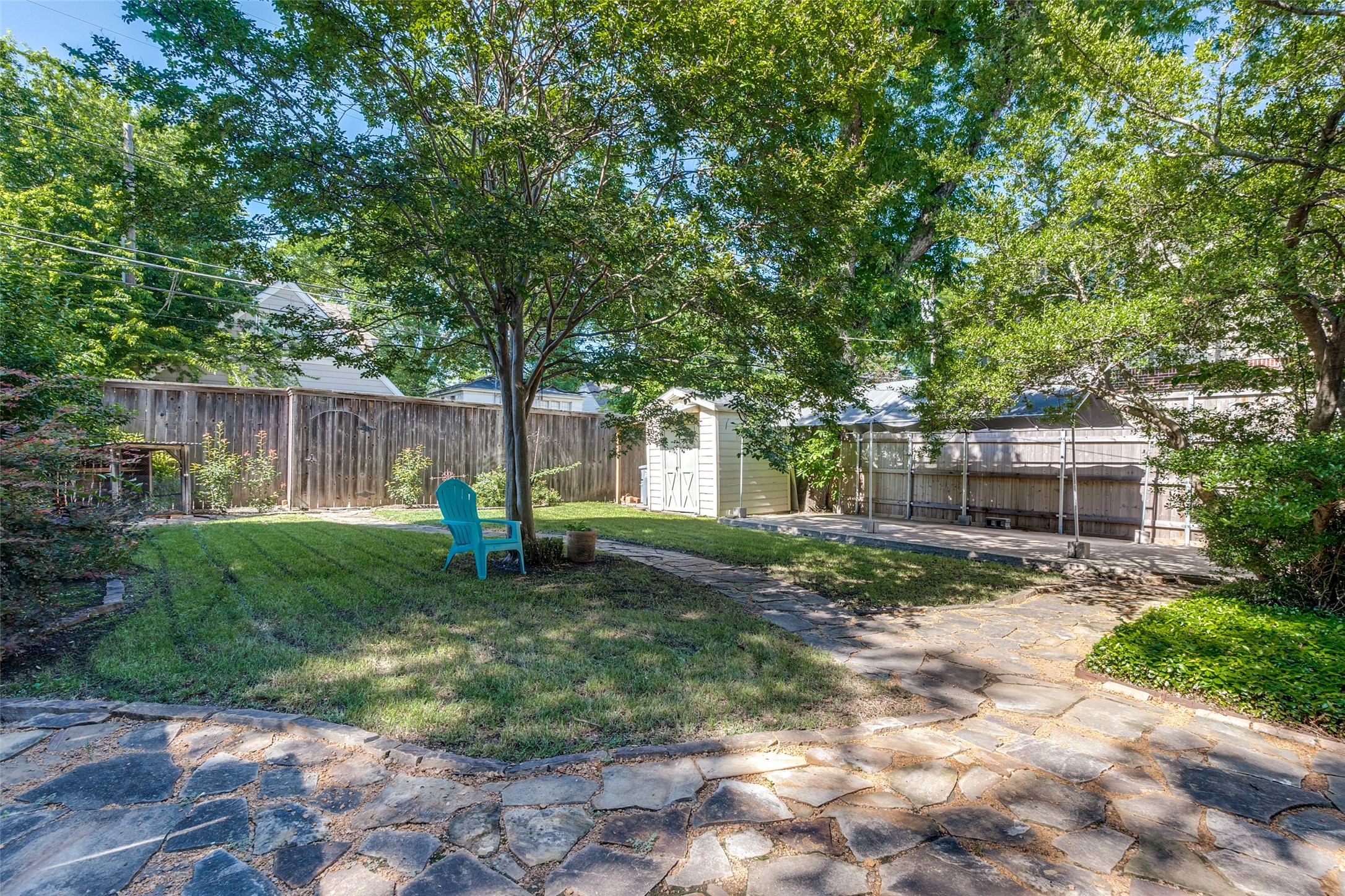 5915 Vanderbilt Avenue