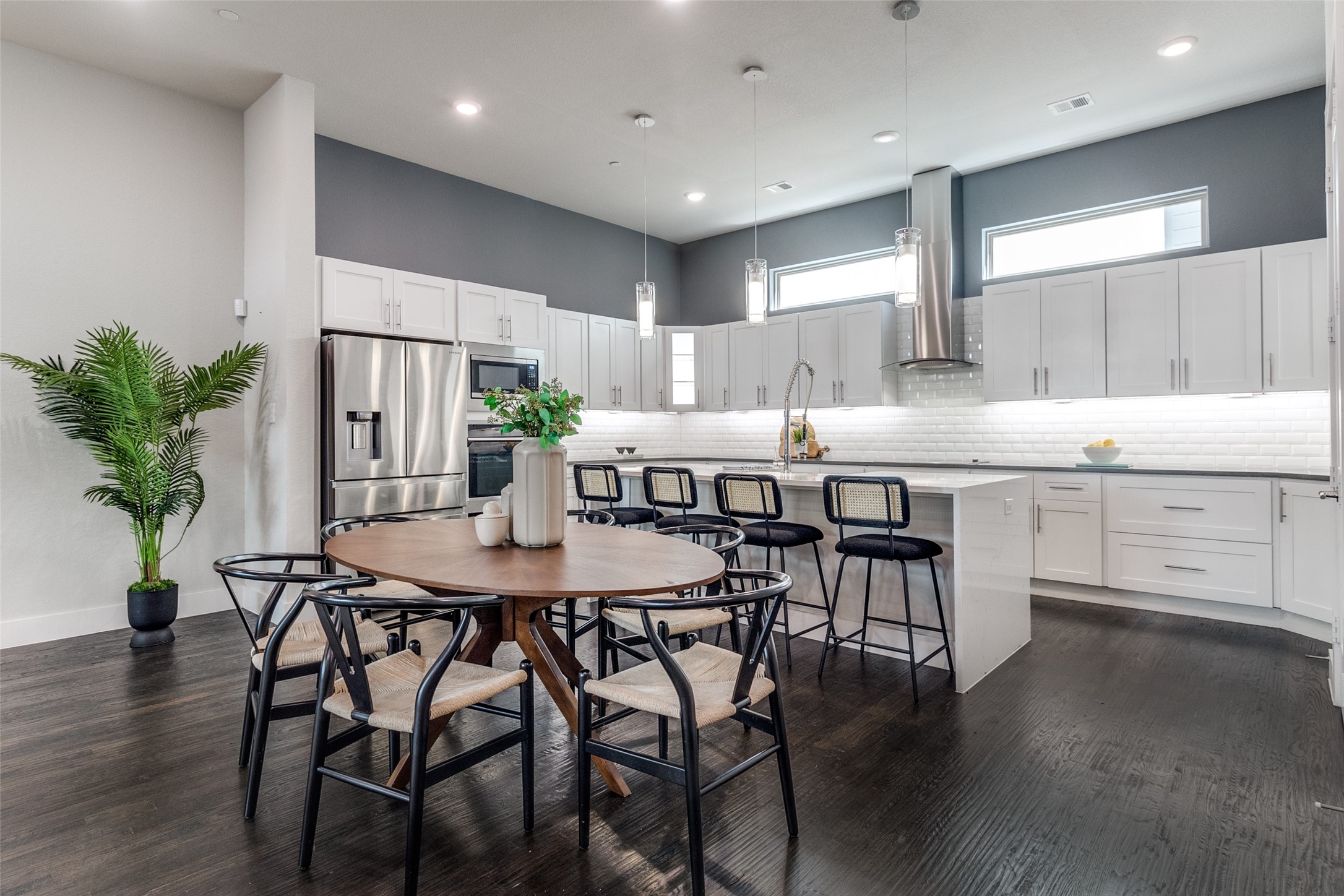 3170 Carmel Street 103