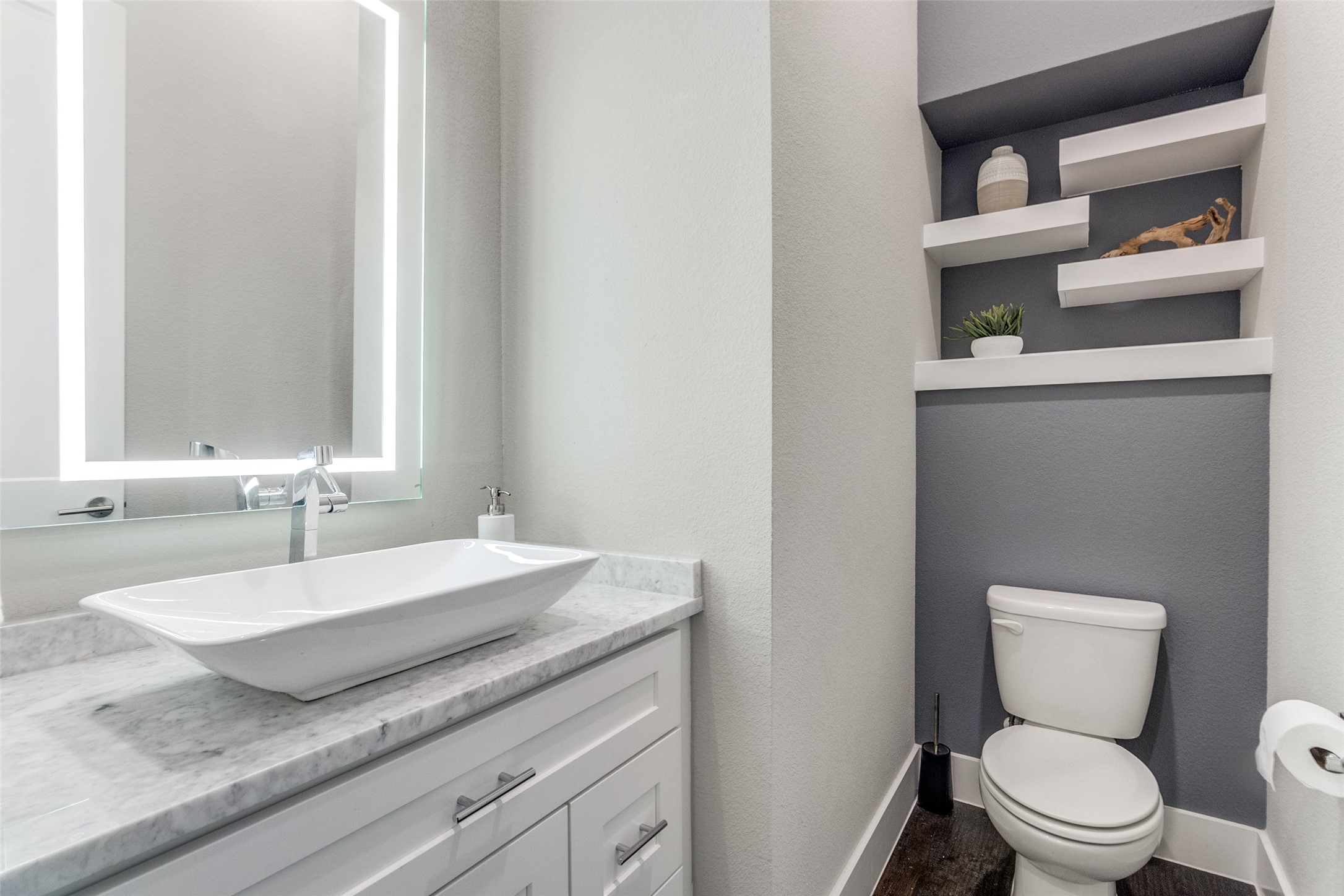 3170 Carmel Street 103