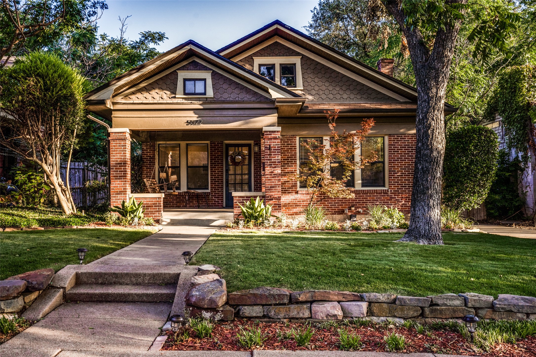 5522 Bonita Avenue