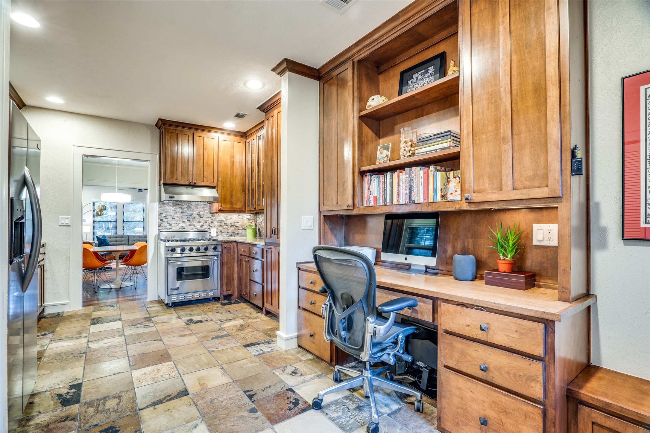 5522 Bonita Avenue