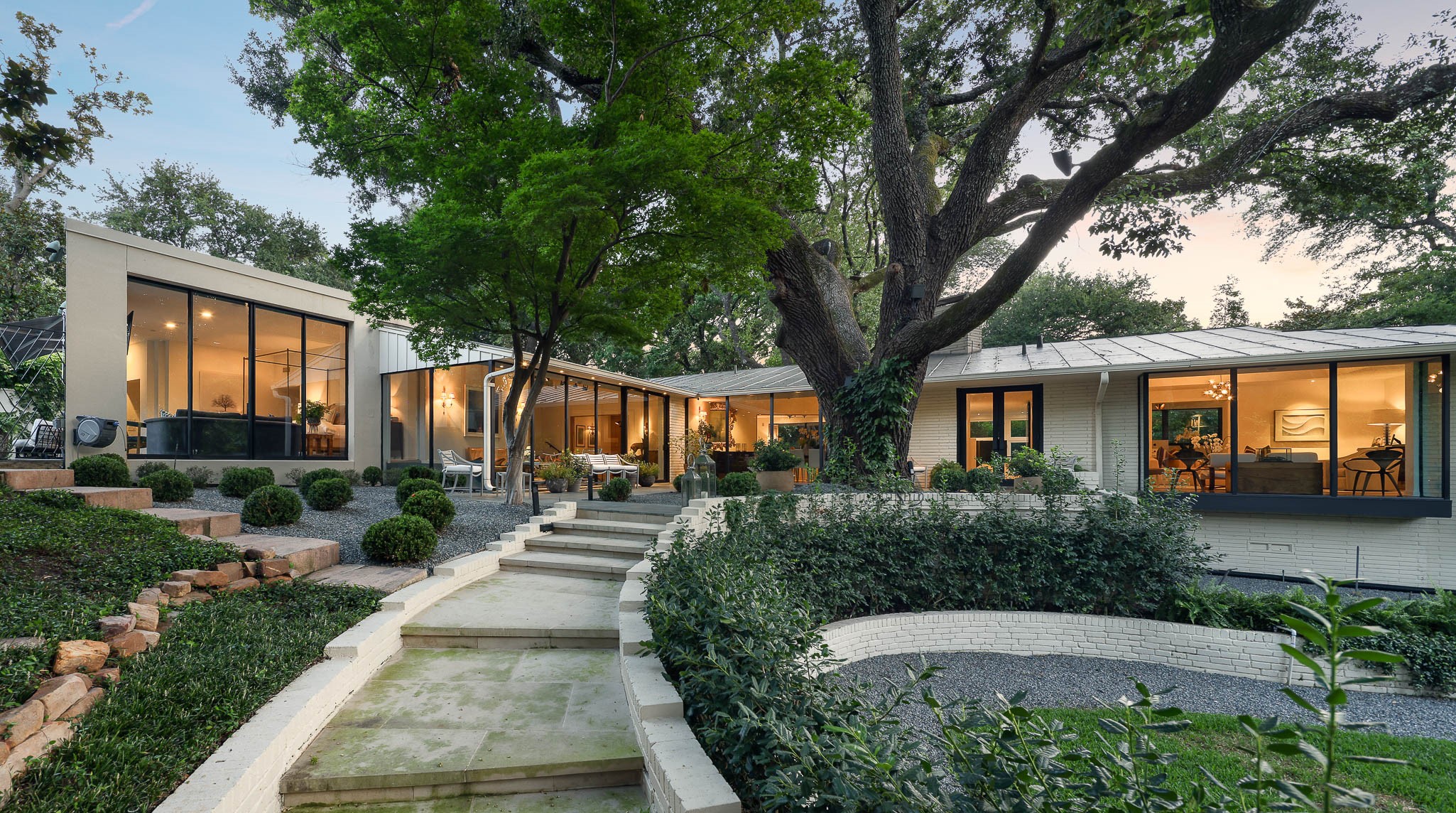 5315 Rock Cliff Place