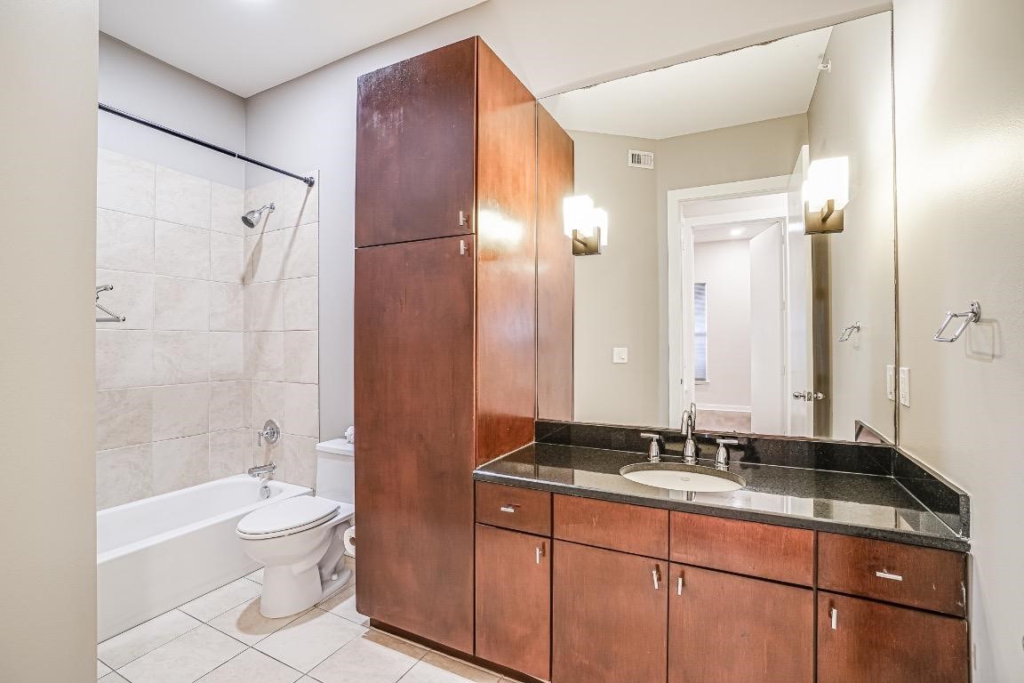 2950 Mckinney Avenue 208